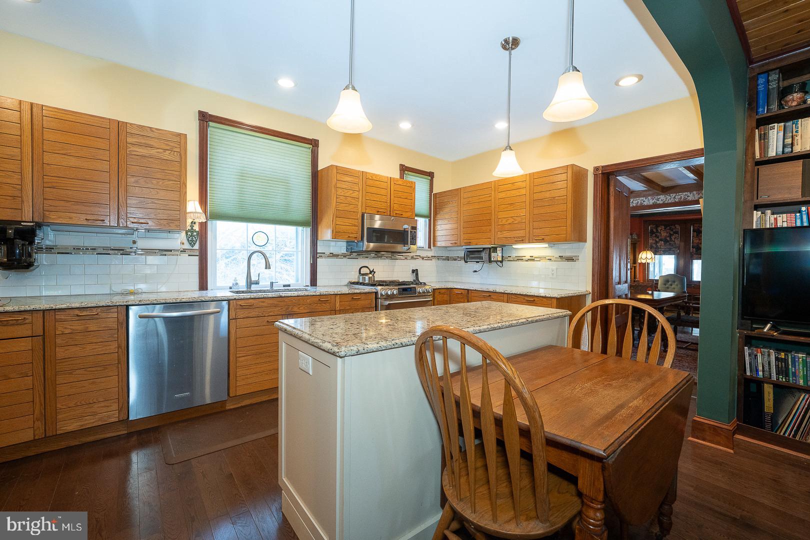 SOUTH WAYNE - Residential