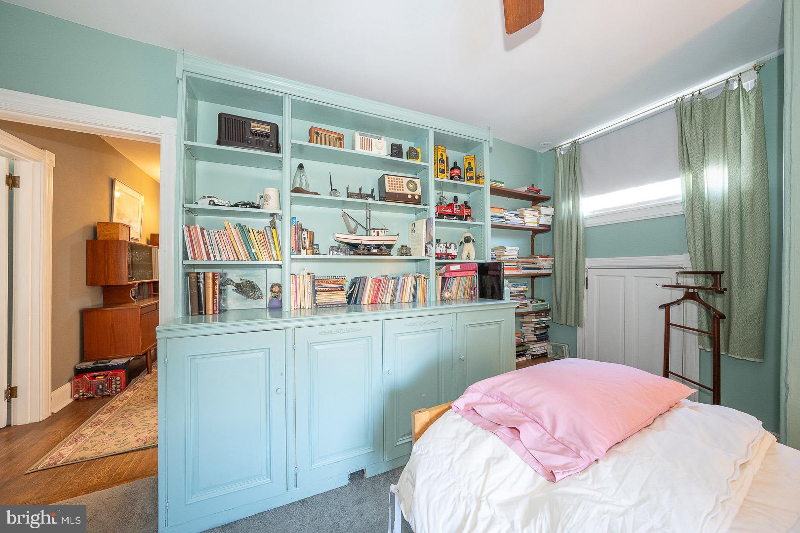 SOUTH WAYNE - Residential