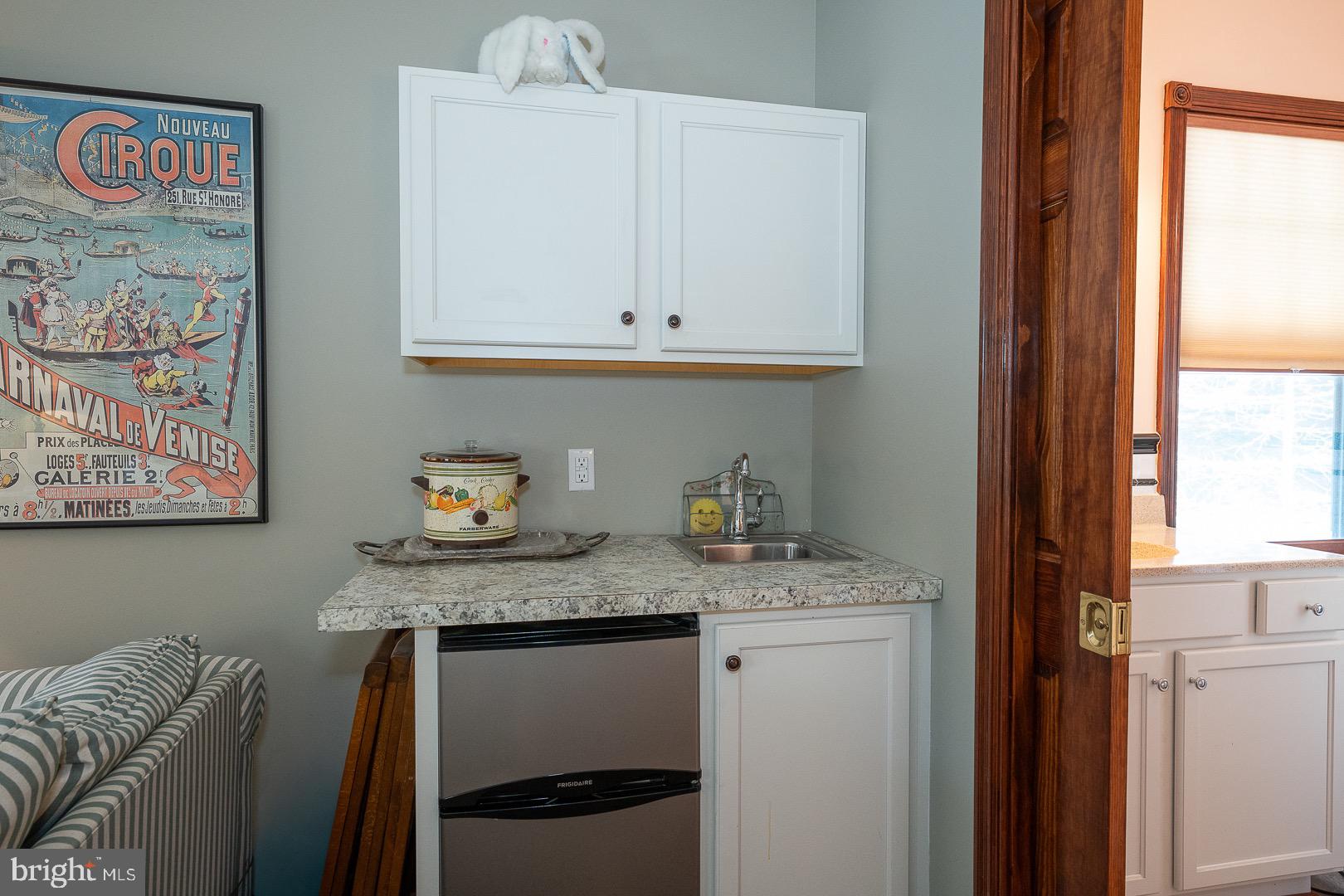 SOUTH WAYNE - Residential