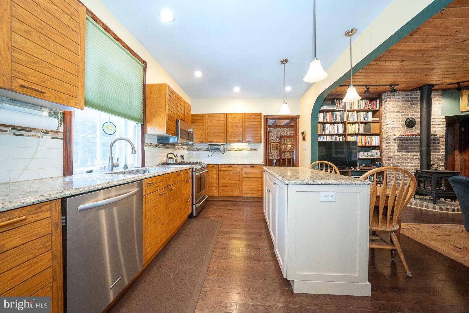 SOUTH WAYNE - Residential