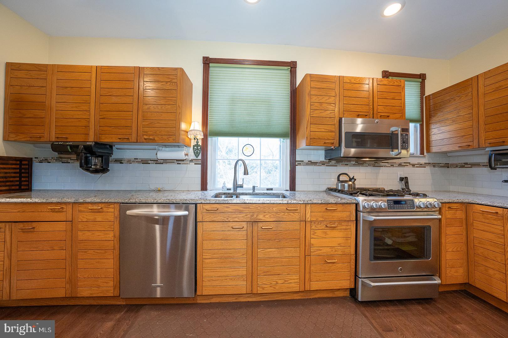 SOUTH WAYNE - Residential