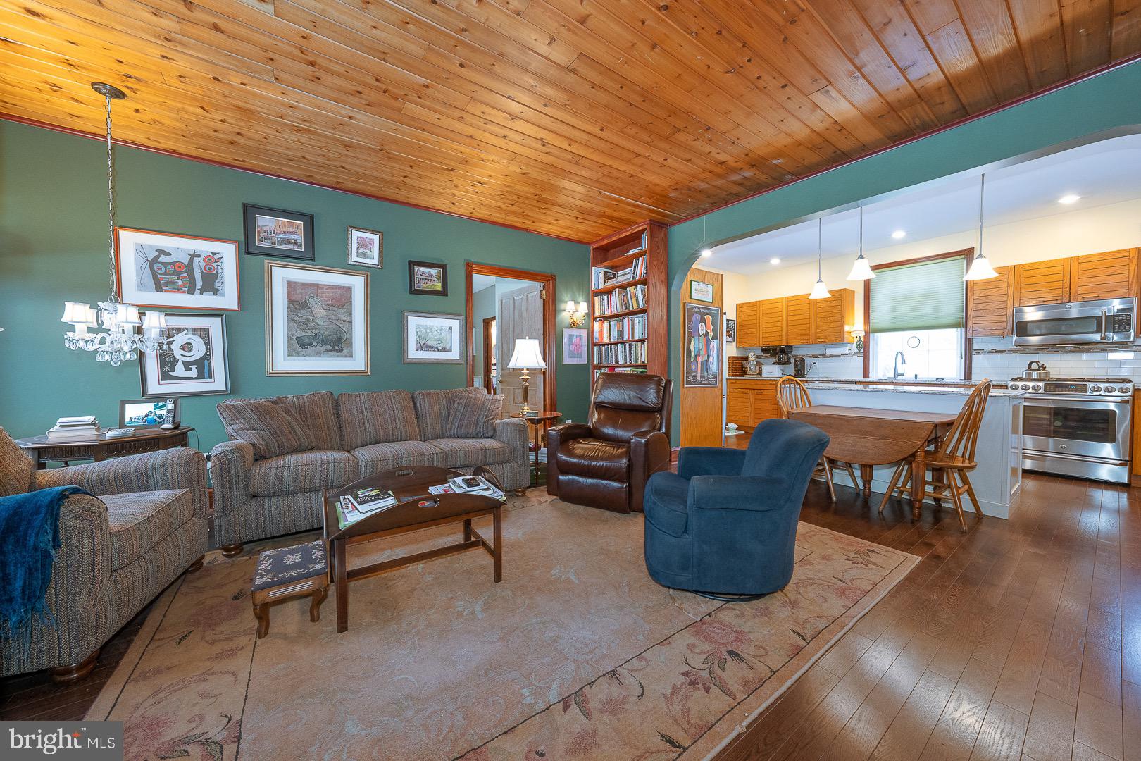 SOUTH WAYNE - Residential