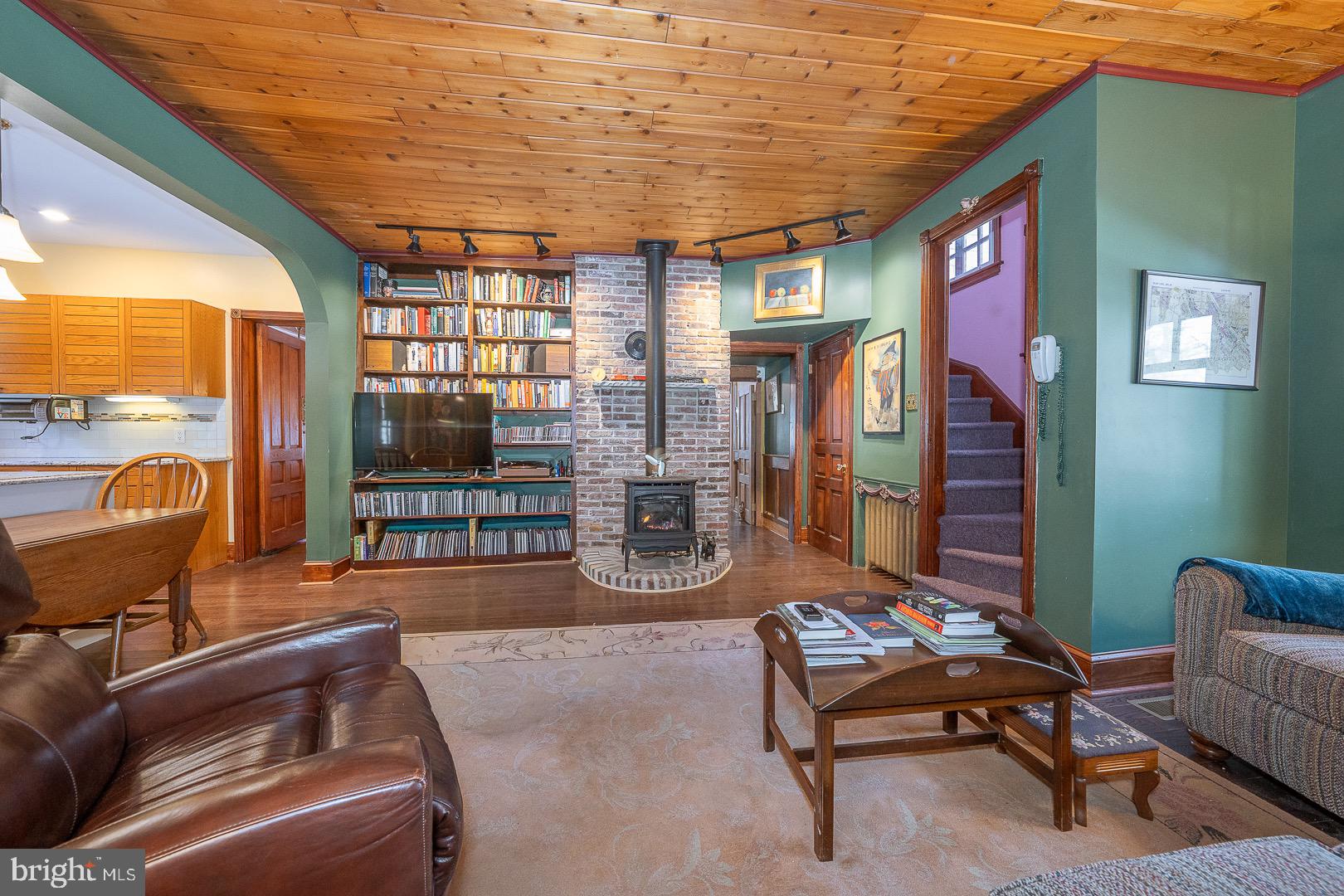 SOUTH WAYNE - Residential