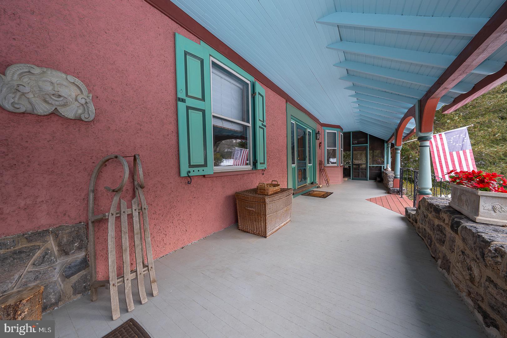 SOUTH WAYNE - Residential