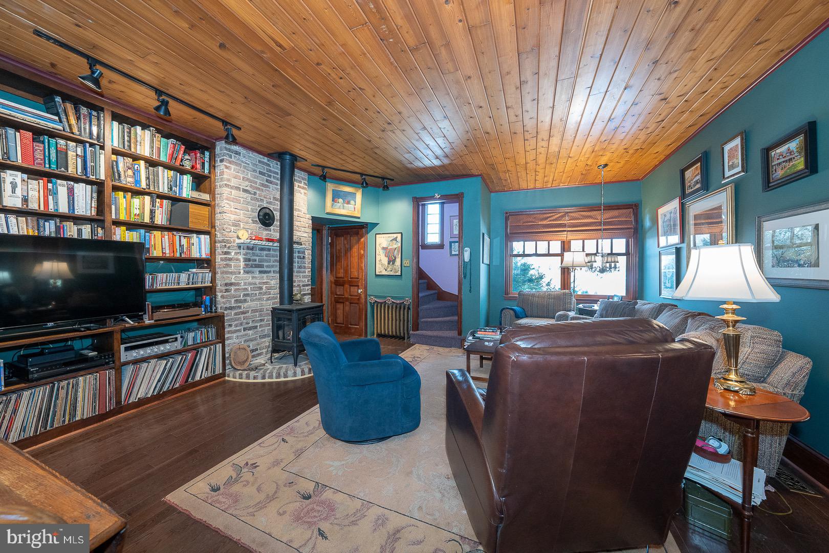 SOUTH WAYNE - Residential