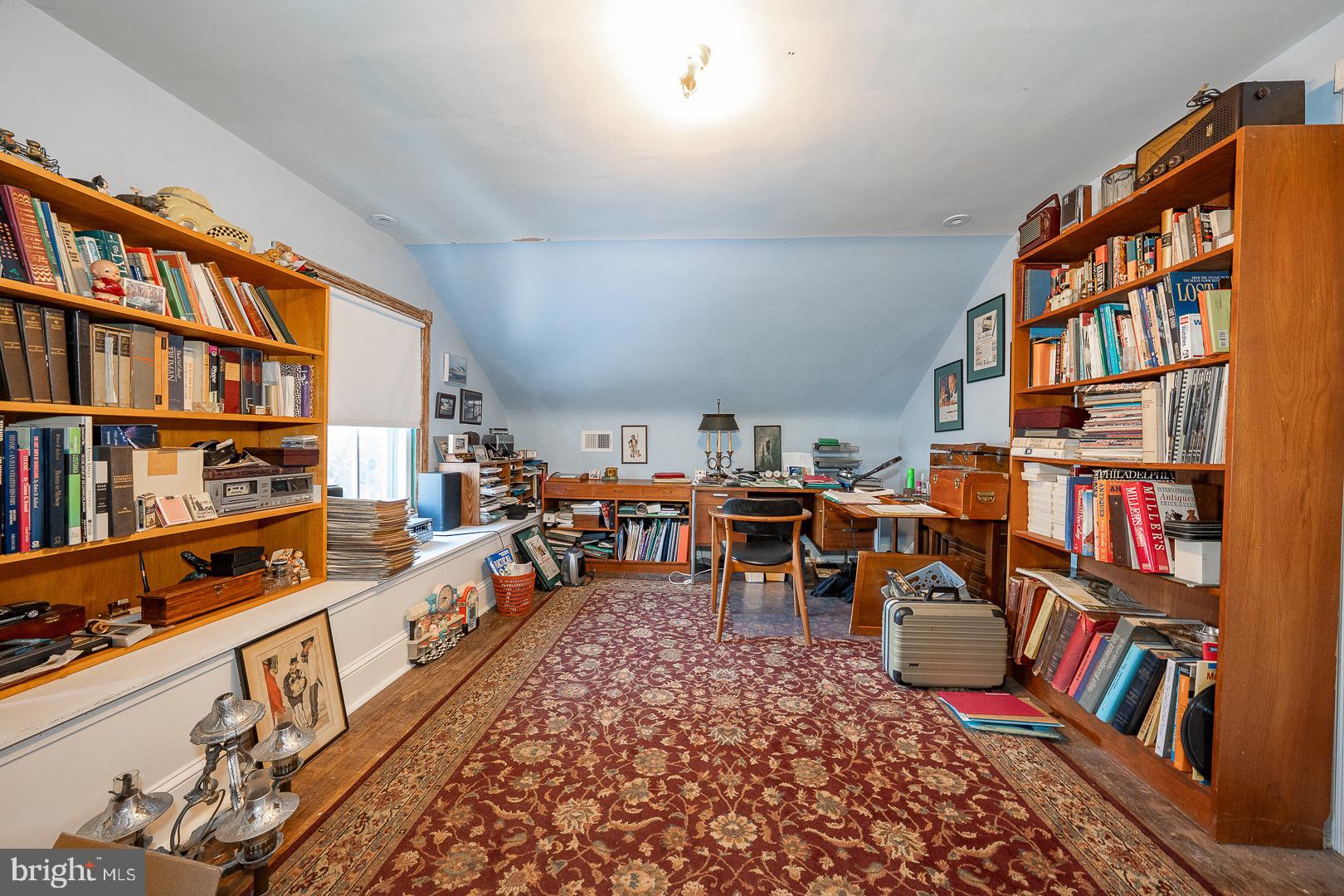 SOUTH WAYNE - Residential