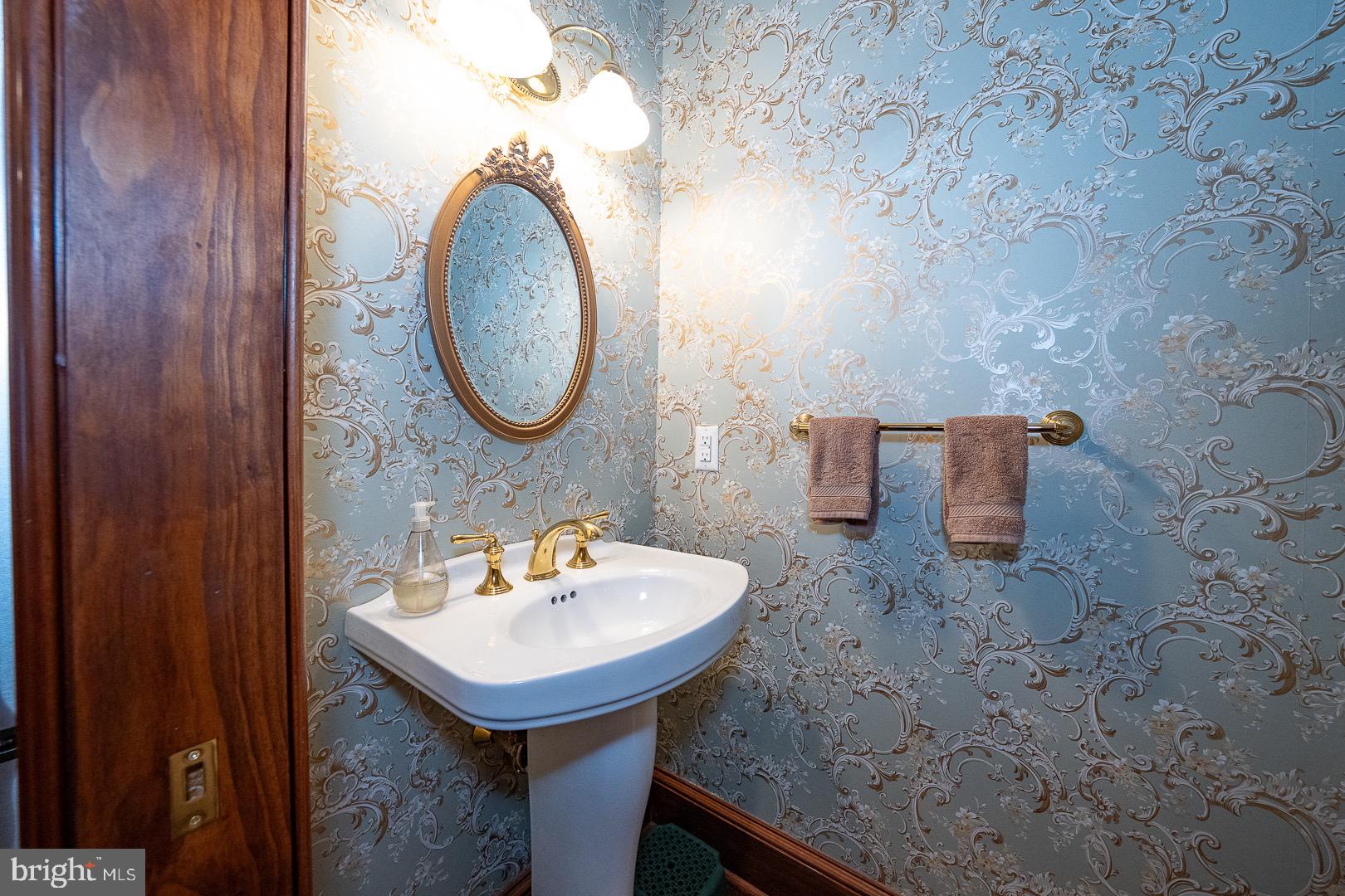 SOUTH WAYNE - Residential