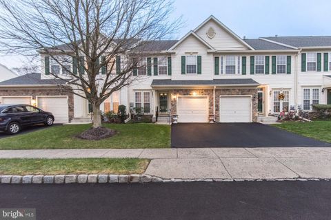Photo of 843 Geranium Drive, WARRINGTON, PA 18976 (MLS # PABU2110660)