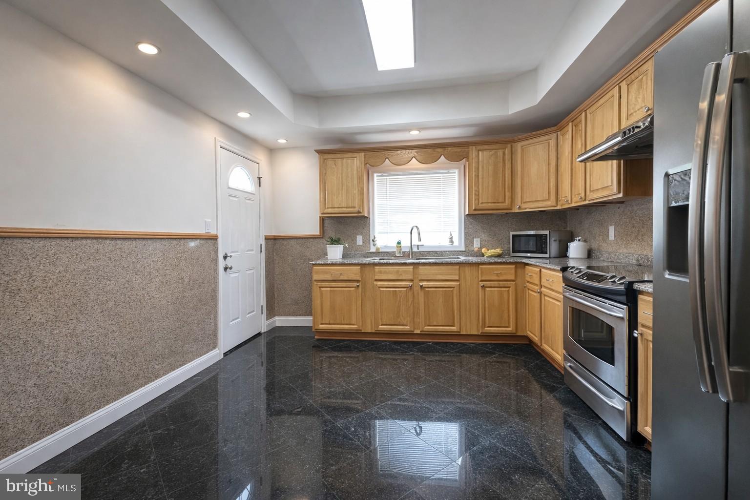 SOUTH STREET - Residential