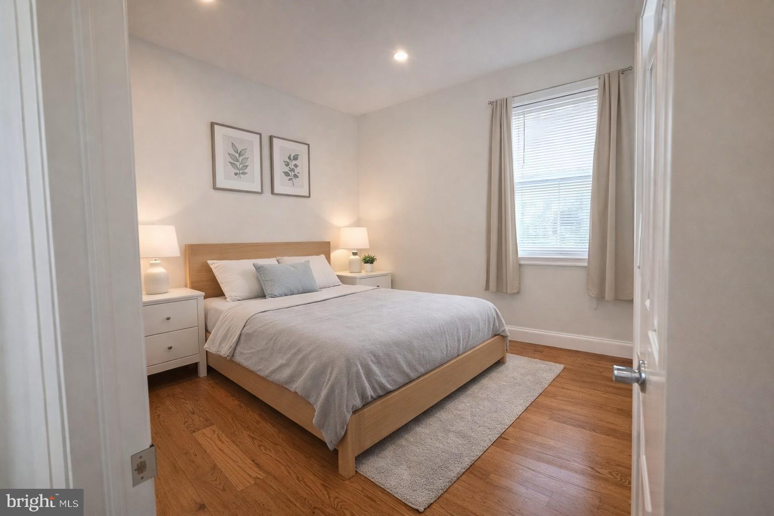 SOUTH STREET - Residential