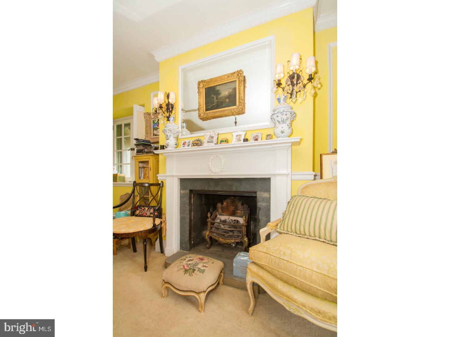 CHESTNUT HILL - Residential