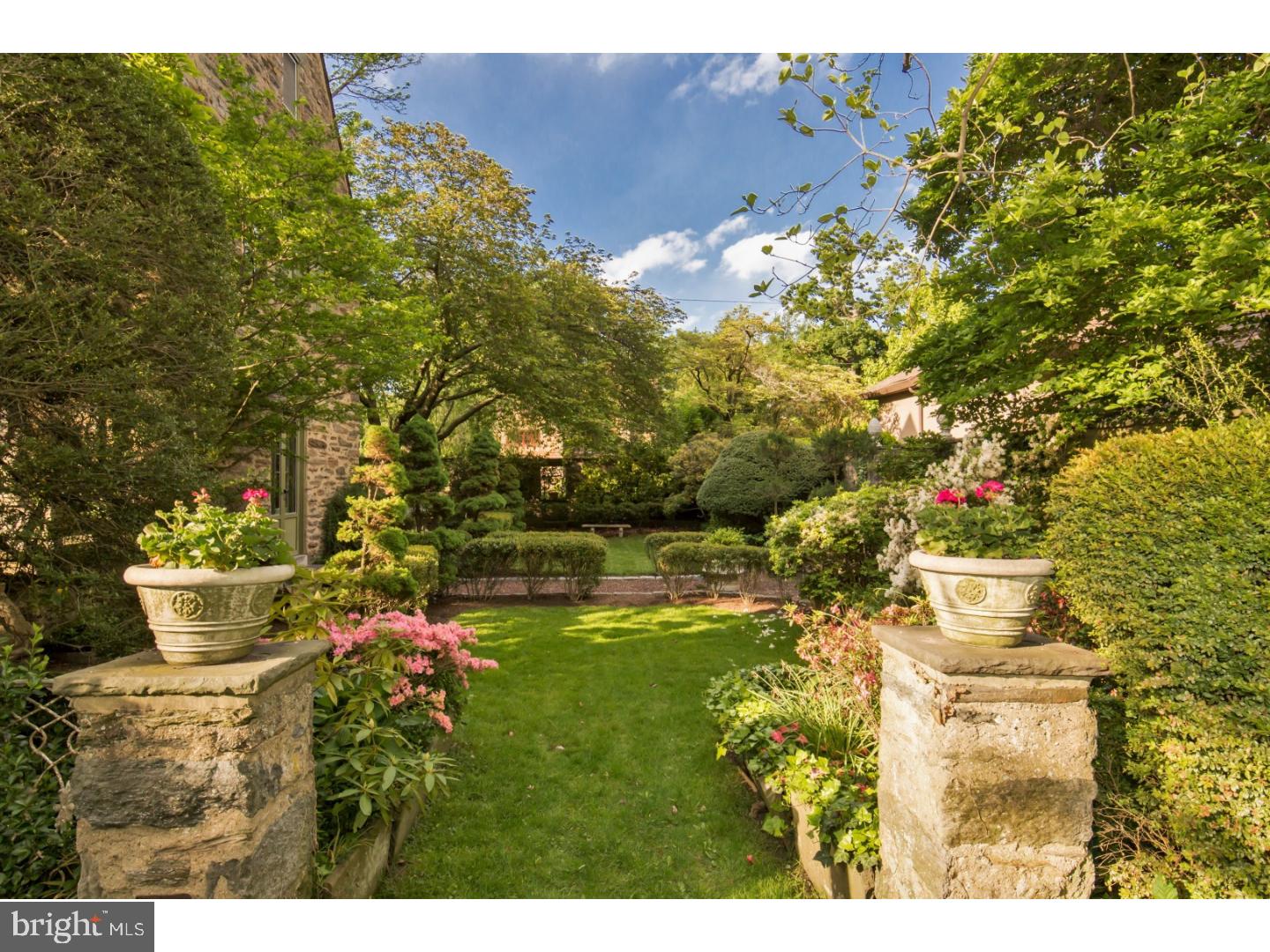 CHESTNUT HILL - Residential
