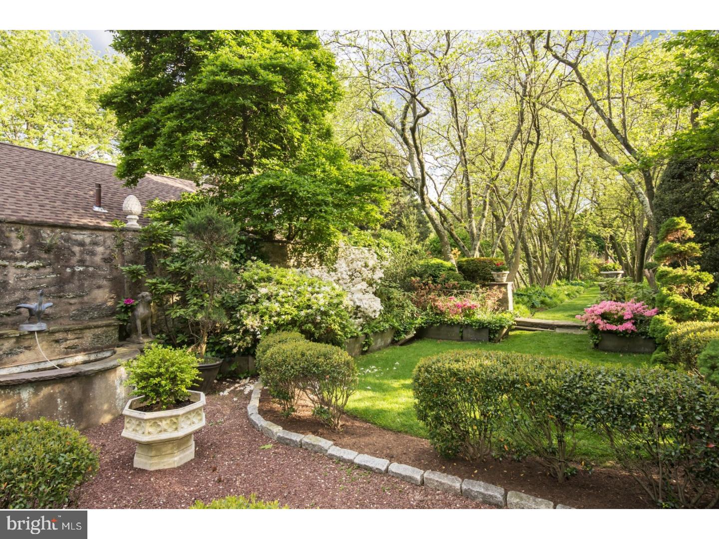 CHESTNUT HILL - Residential