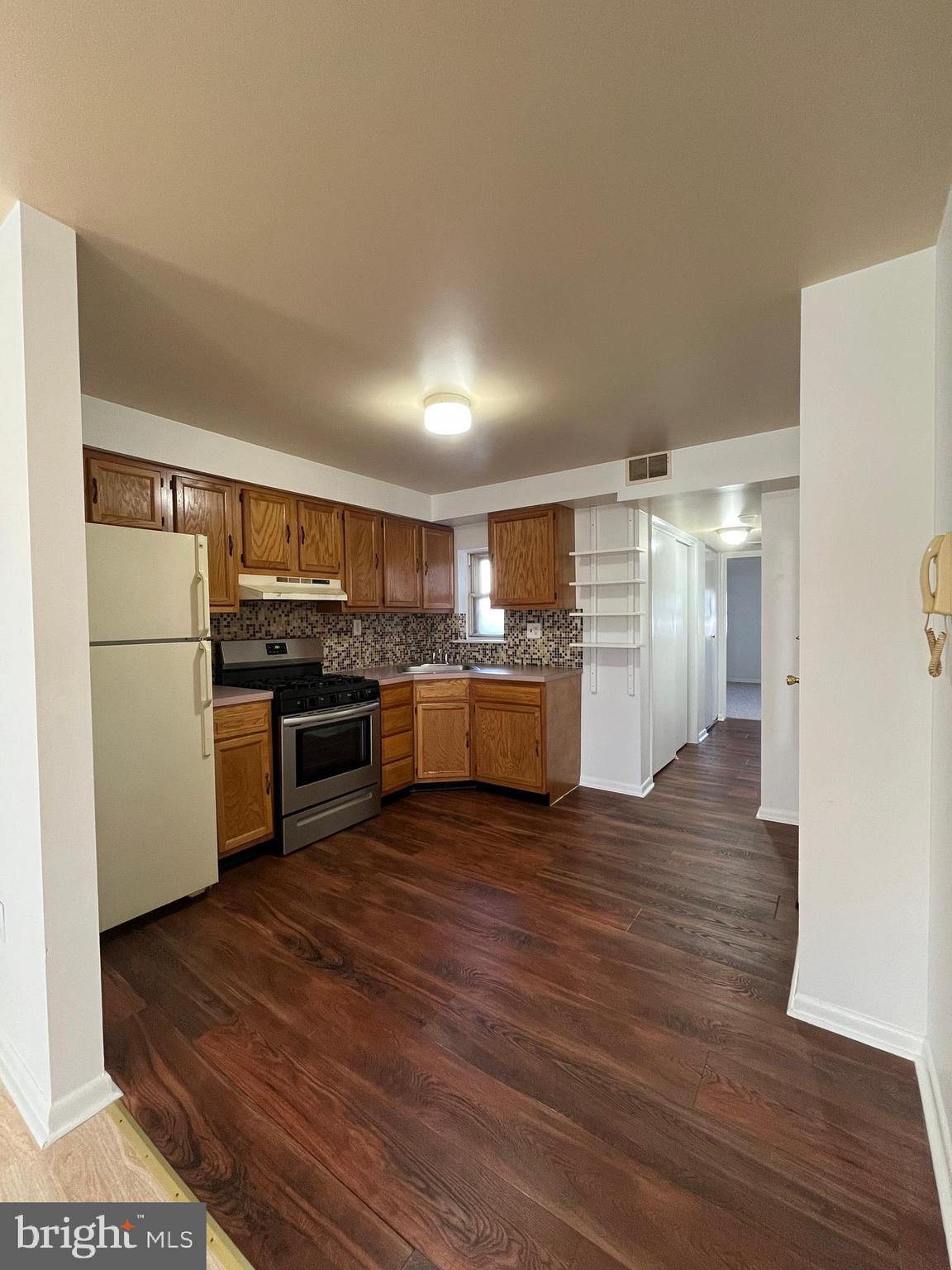 GRADUATE HOSPITAL - Residential Lease