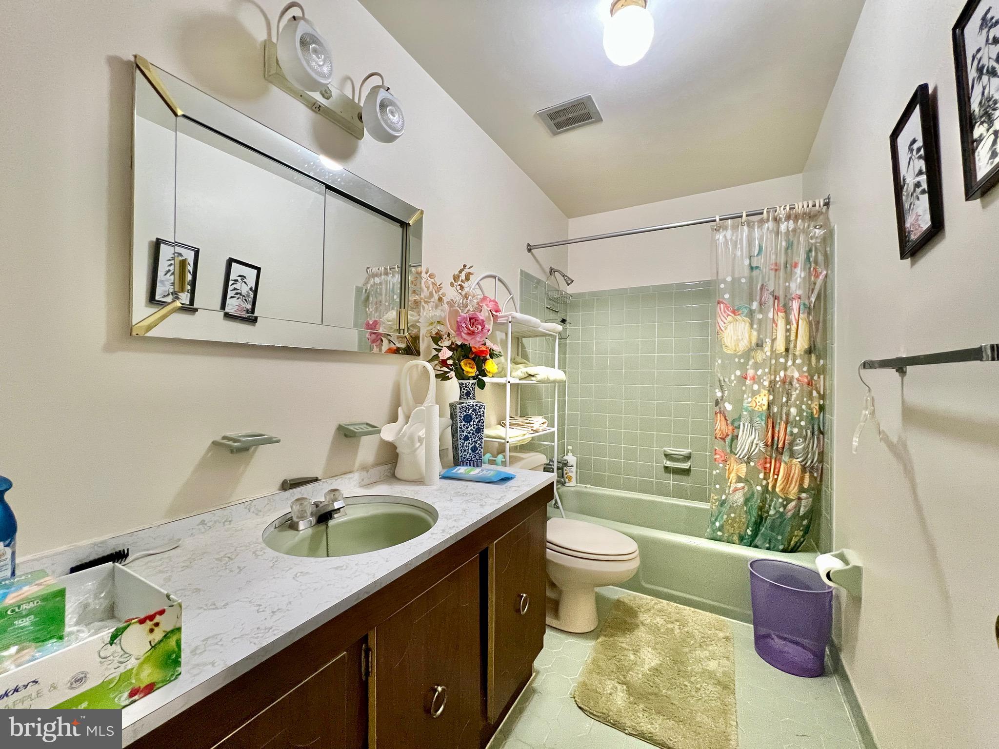 STONEGATE - Residential