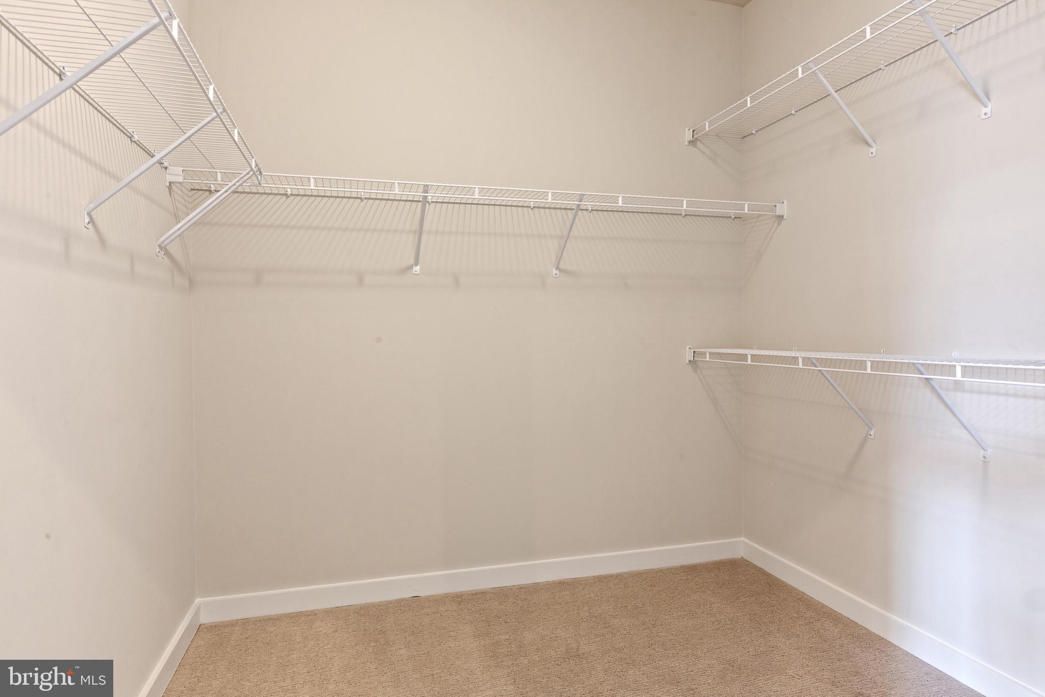 SOUTH FORK BROAD RUN - Residential