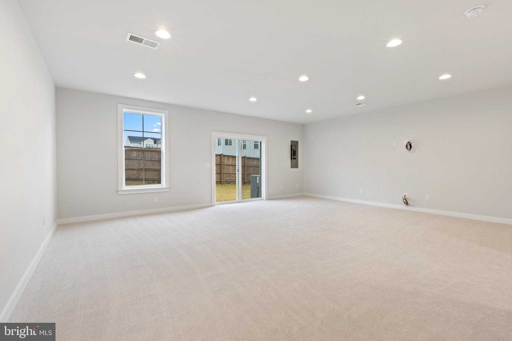 SOUTH FORK BROAD RUN - Residential