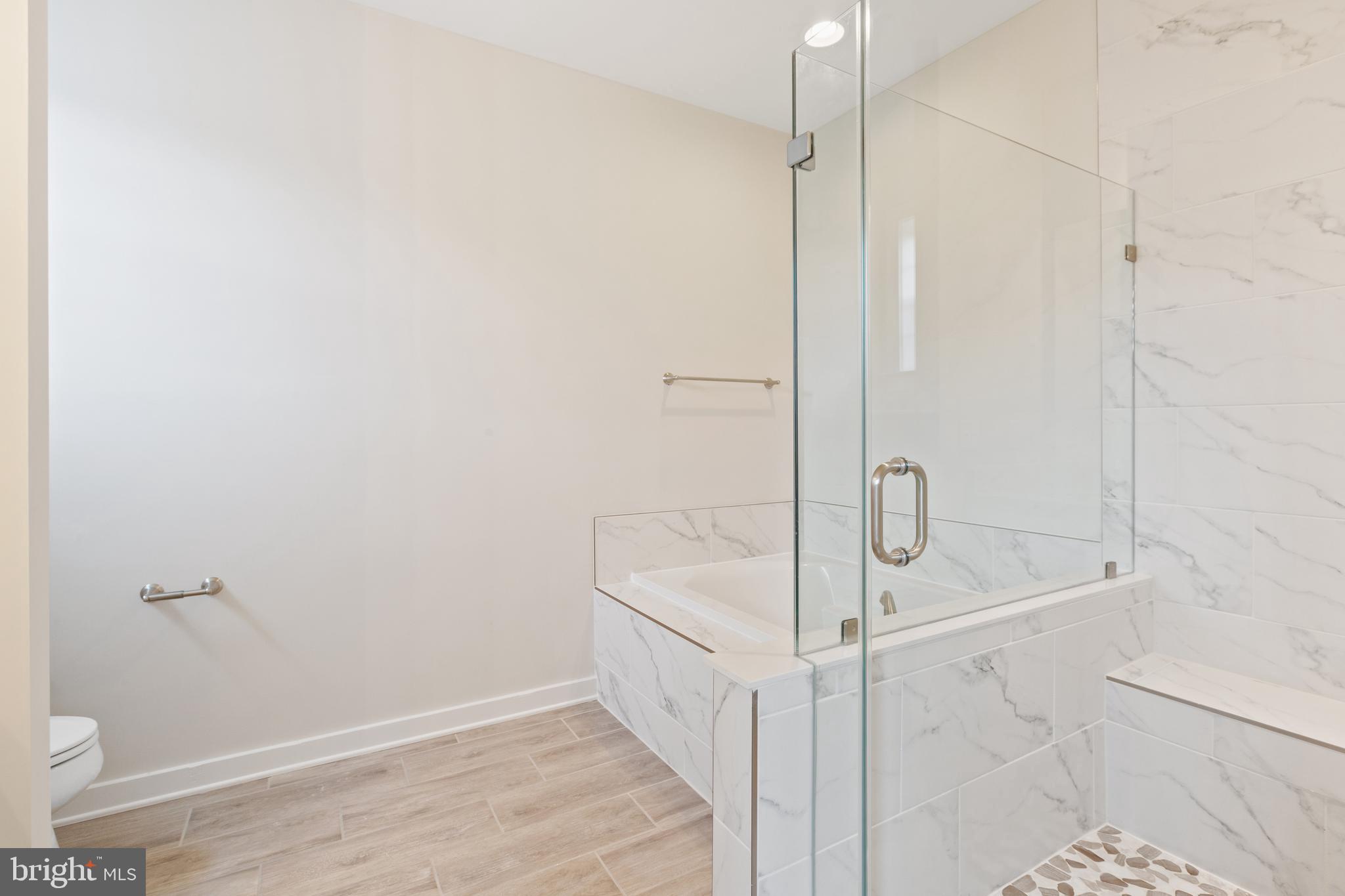 SOUTH FORK BROAD RUN - Residential