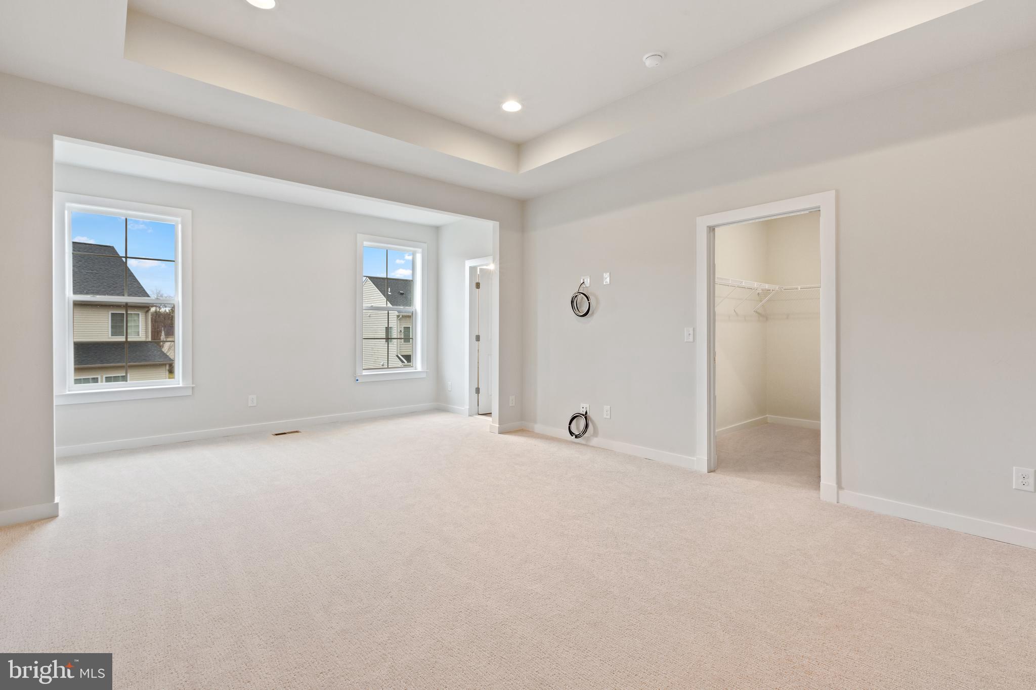 SOUTH FORK BROAD RUN - Residential