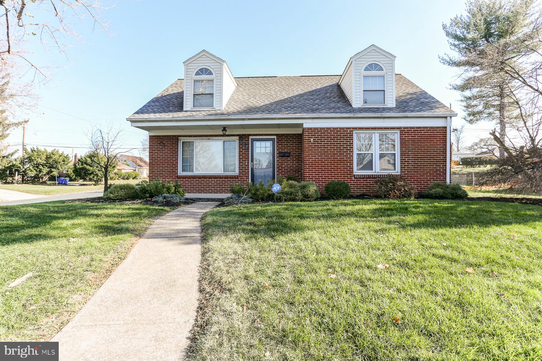 All brick 4 bedroom, 2 full bath home sitting on a large fenced corner lot. Hardwood floors, updated kitchen, and newer roof. Ready to move into. 2 bedrooms and full bath on 1st floor and 2 bedrooms and full bath on 2nd floor.