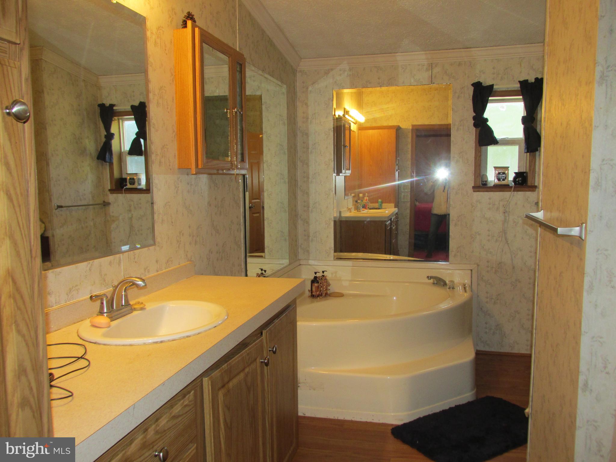 CABIN CREEK RIDGE - Residential