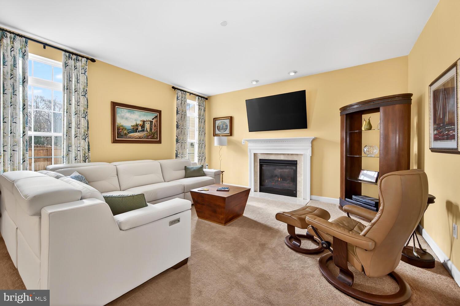 EASTON VILLAGE - Residential