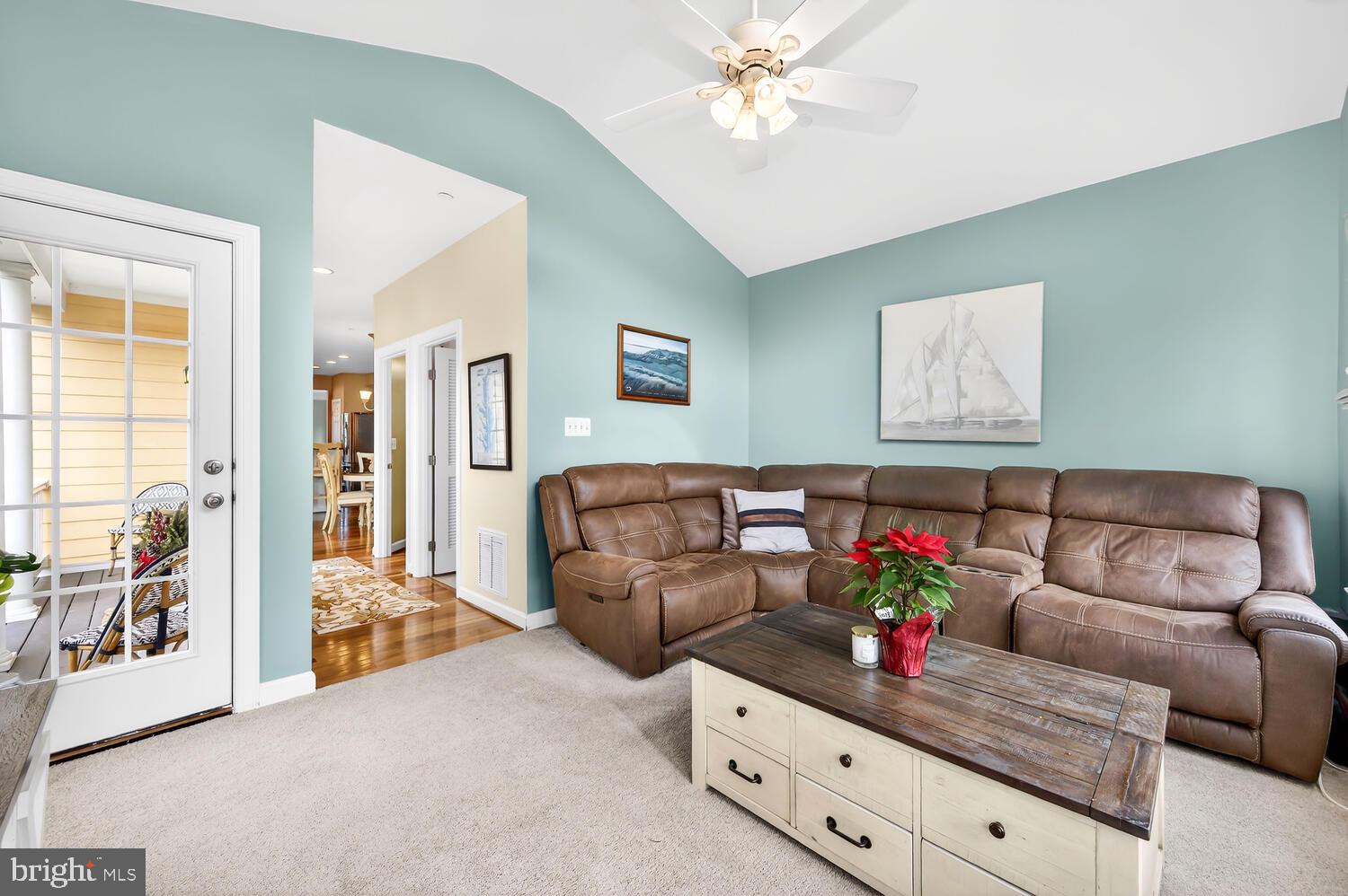 EASTON VILLAGE - Residential