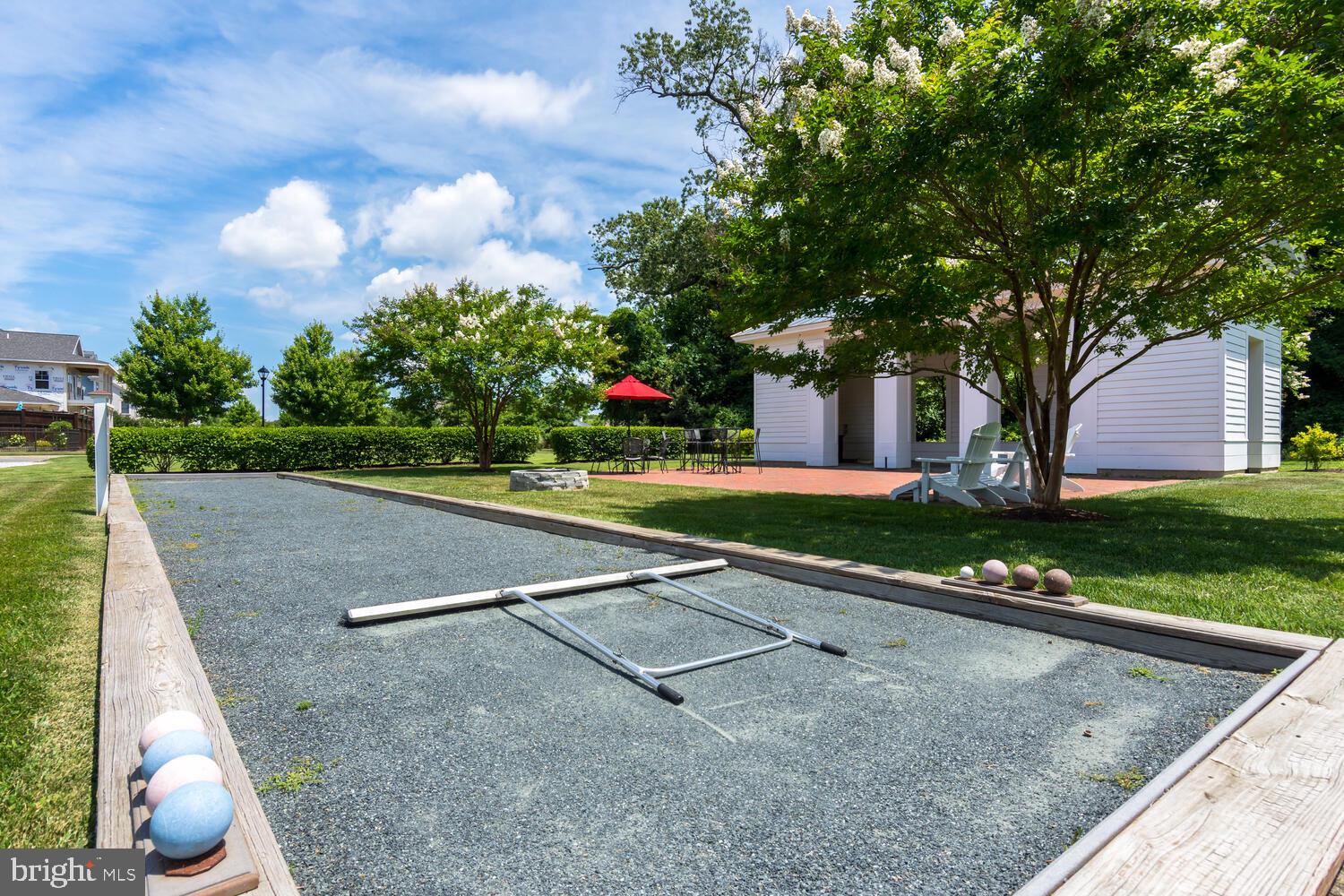 EASTON VILLAGE - Residential