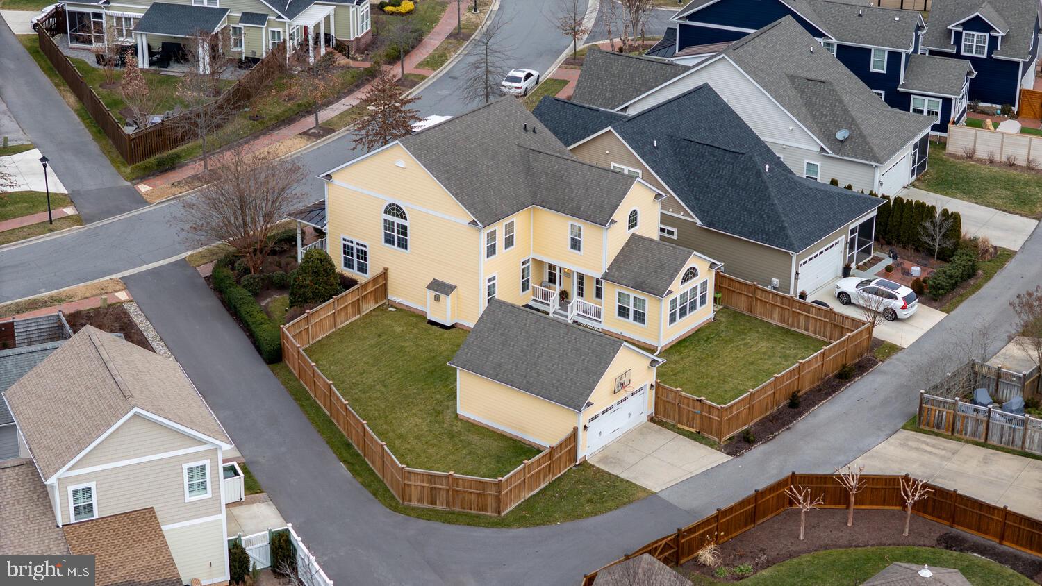 EASTON VILLAGE - Residential