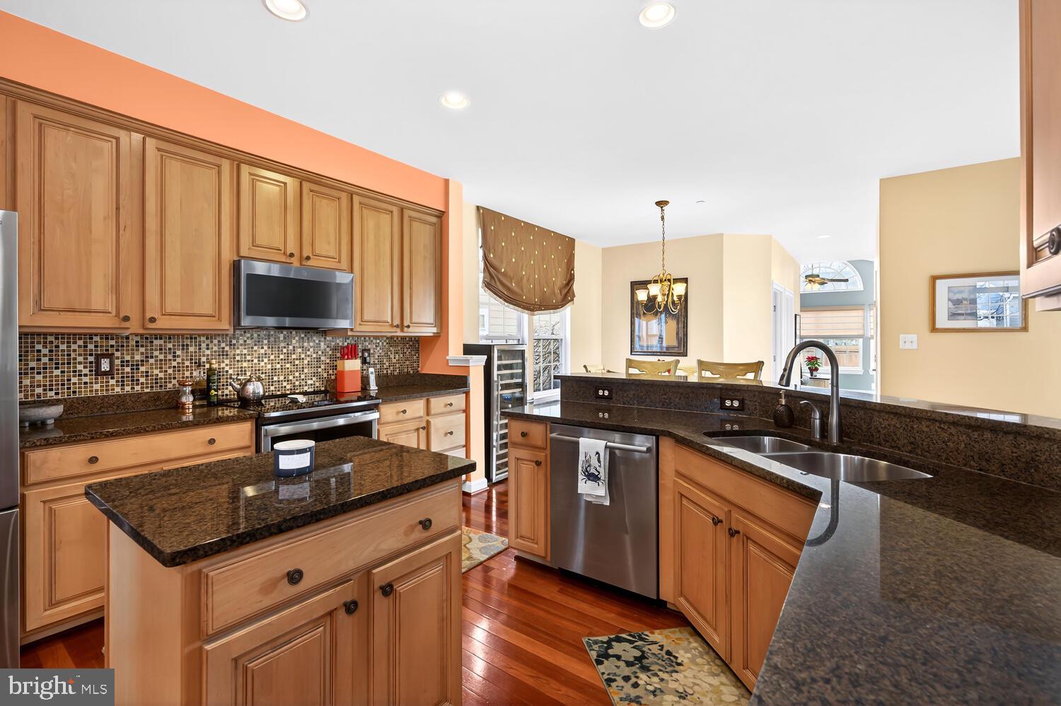 EASTON VILLAGE - Residential