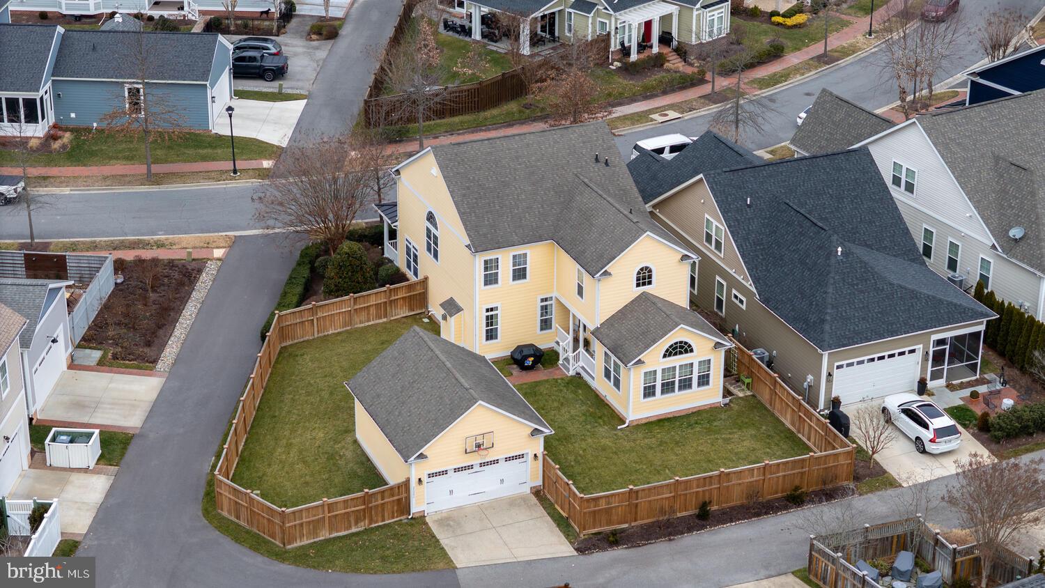 EASTON VILLAGE - Residential