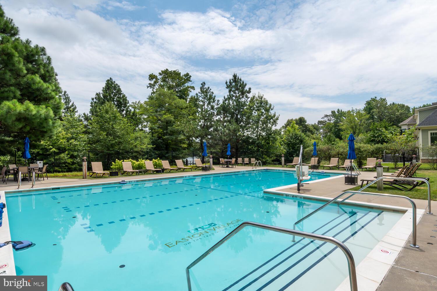 EASTON VILLAGE - Residential