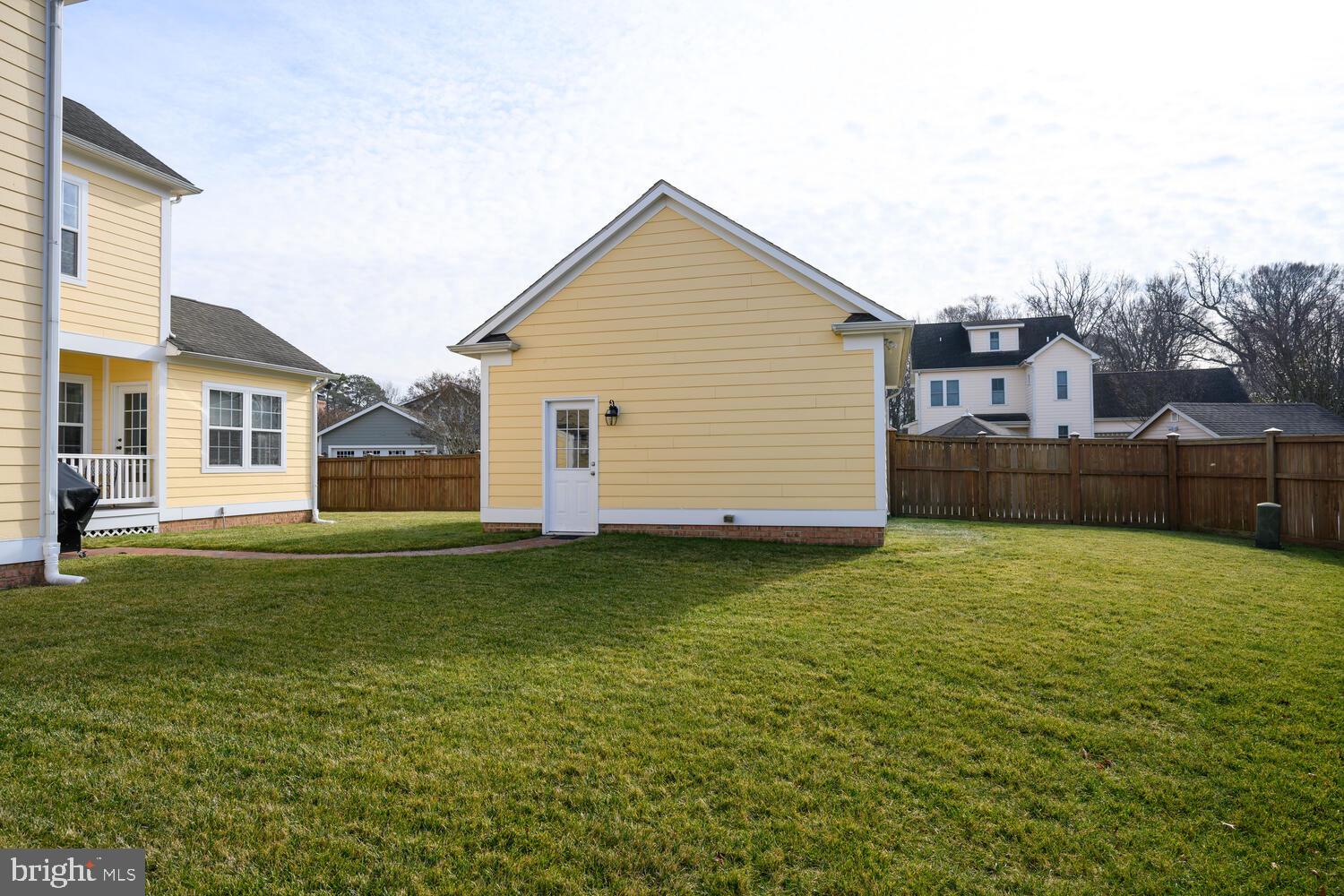 EASTON VILLAGE - Residential