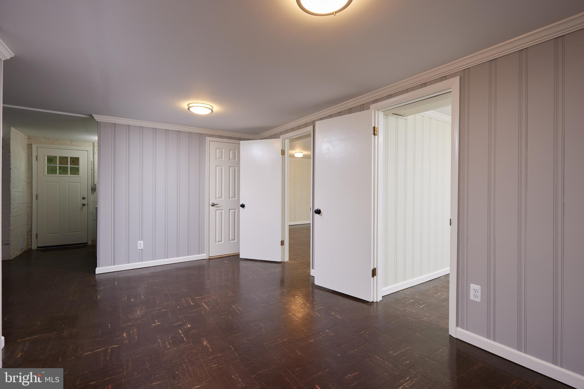 OAKLAND TERRACE - Residential