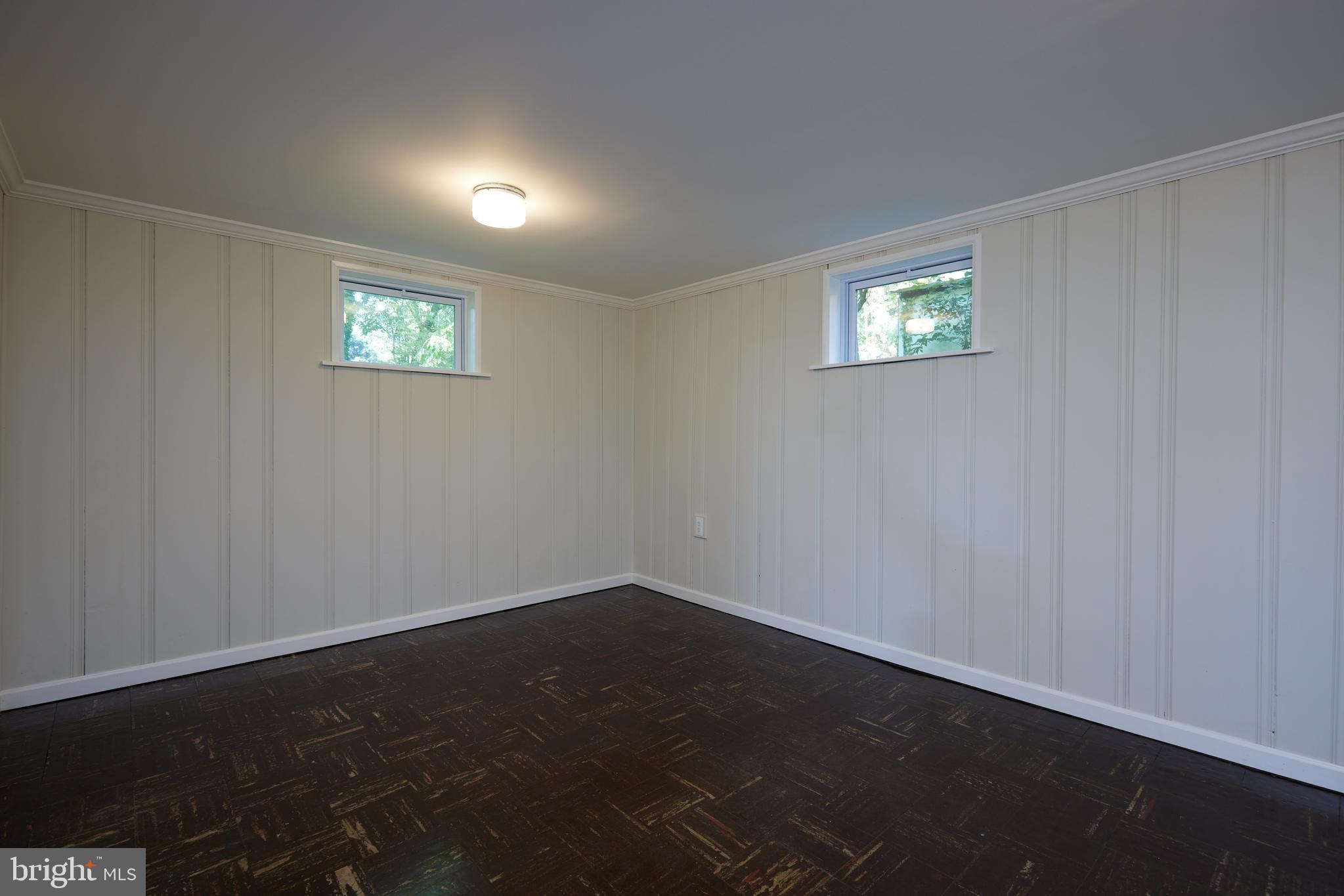 OAKLAND TERRACE - Residential