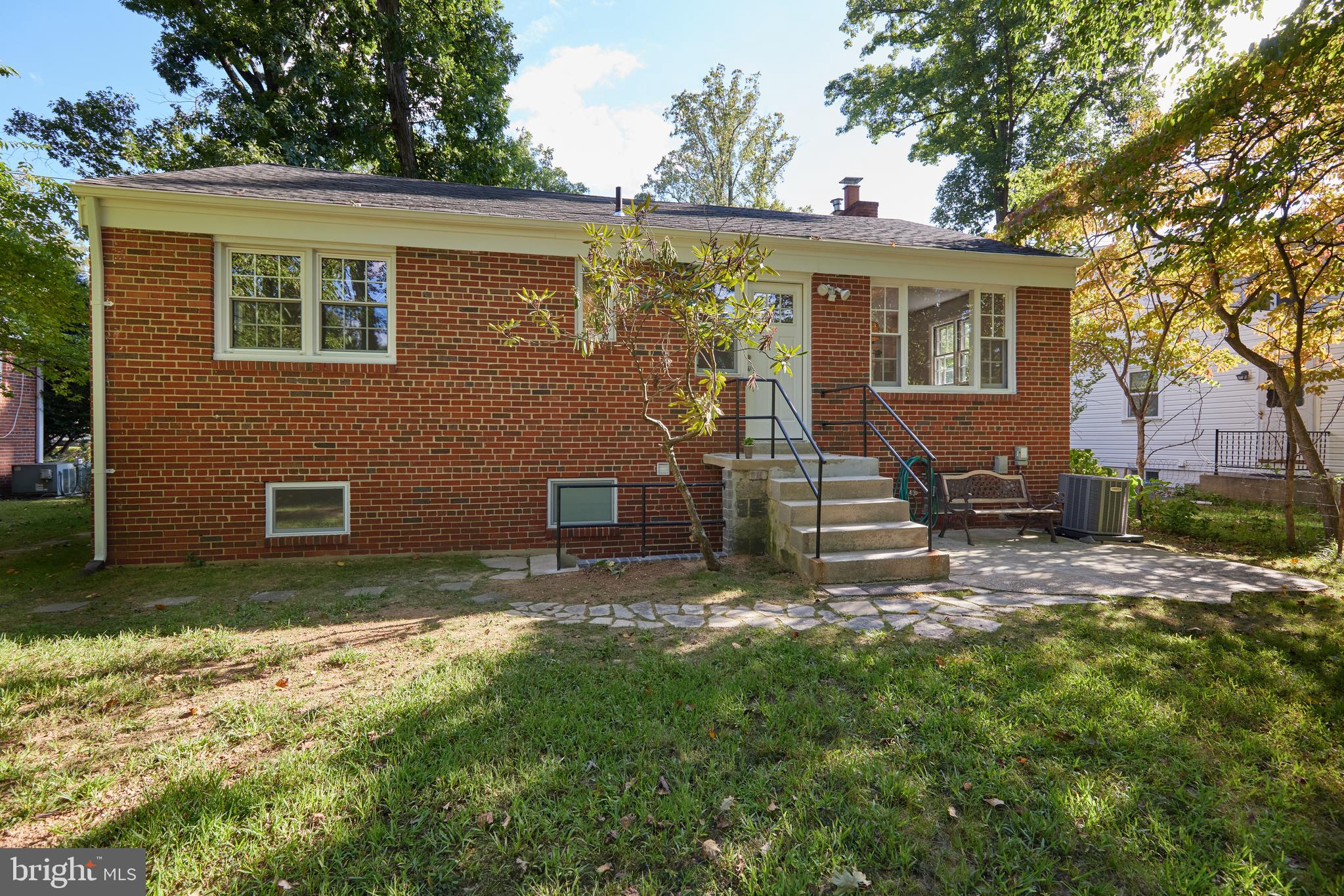 OAKLAND TERRACE - Residential