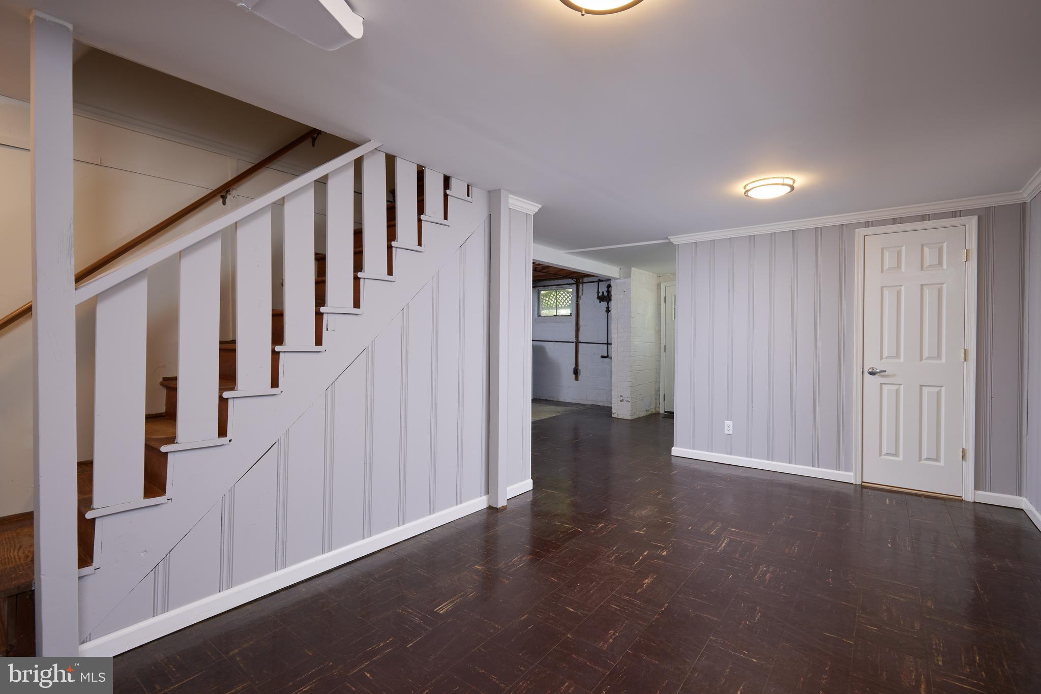 OAKLAND TERRACE - Residential