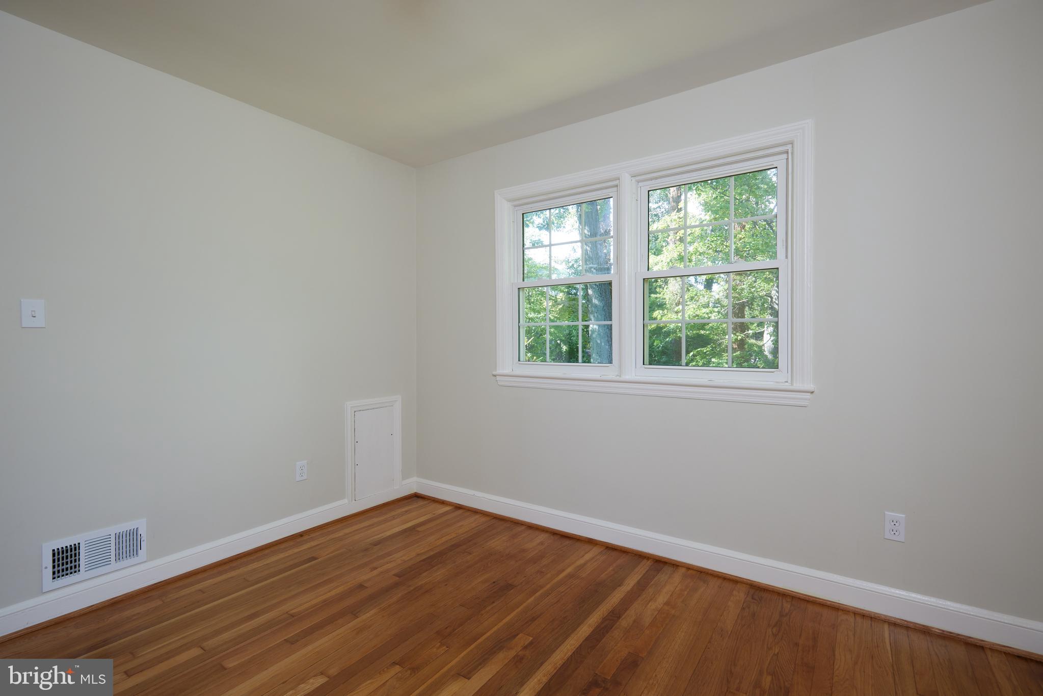 OAKLAND TERRACE - Residential