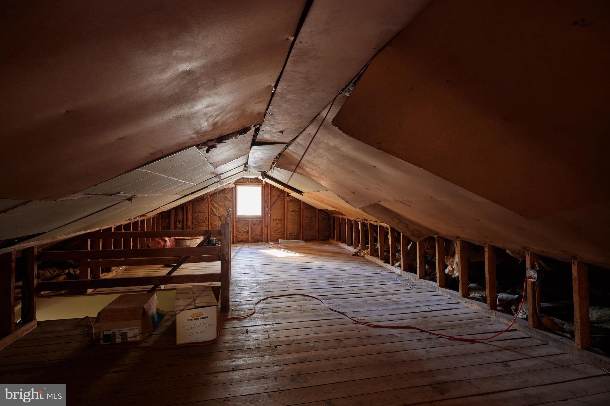 OAKLAND TERRACE - Residential