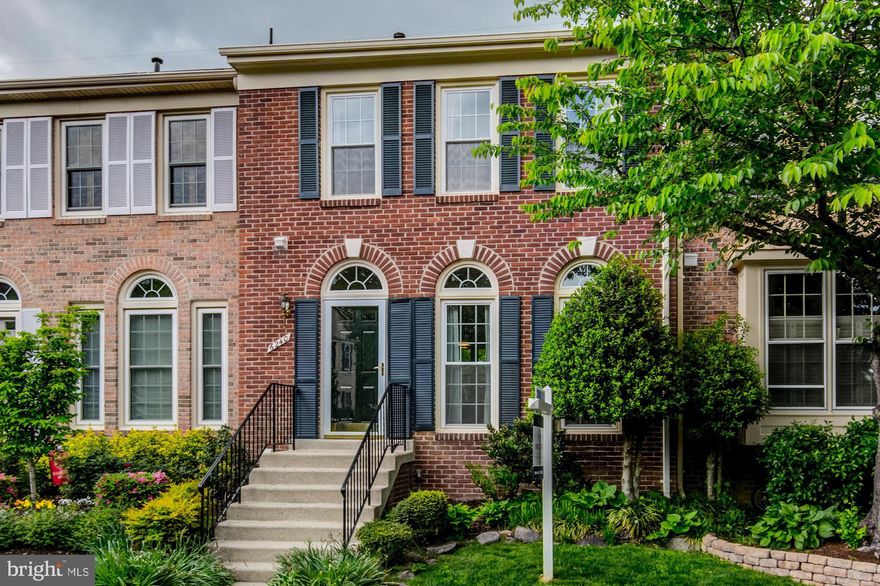 Welcome to your next dream home in Kingstowne! 6240 Walkers Croft Way is a gorgeously renovated townhome with gourmet custom kitchen of all stainless steel appliances, sleek granite countertops including a separate 4 stool bar island with carrara marble countertop.  Endless light fills the spacious living room equipped with windows over 6 ft tall and gleaming hardwoods throughout the first floor. Upgraded master suite with walk-in closet, coffered ceilings and luxurious master bathroom with carrara marble countertop and large soaking tub.  Hallway full bathroom has also been redone including a sleek frameless shower! The home was designed for entertaining with a fully finished basement including a gas fireplace, seven stool wraparound bar, extra cabinetry, wine fridge, beverage fridge, and kegerator.  Outdoor living spaces include exterior deck coming off of the kitchen and walkout basement concrete patio with a completely private wooded view.  All within walking distance from your gym, the Thompson center, tennis courts, walking trails, and community pool! Don't miss out!