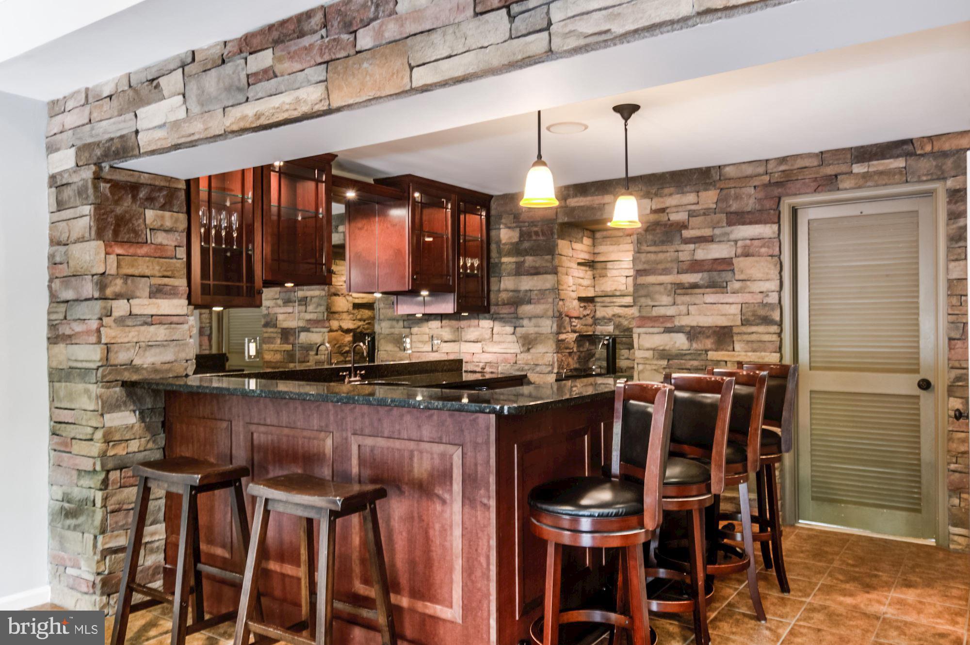 KINGSTOWNE - Residential