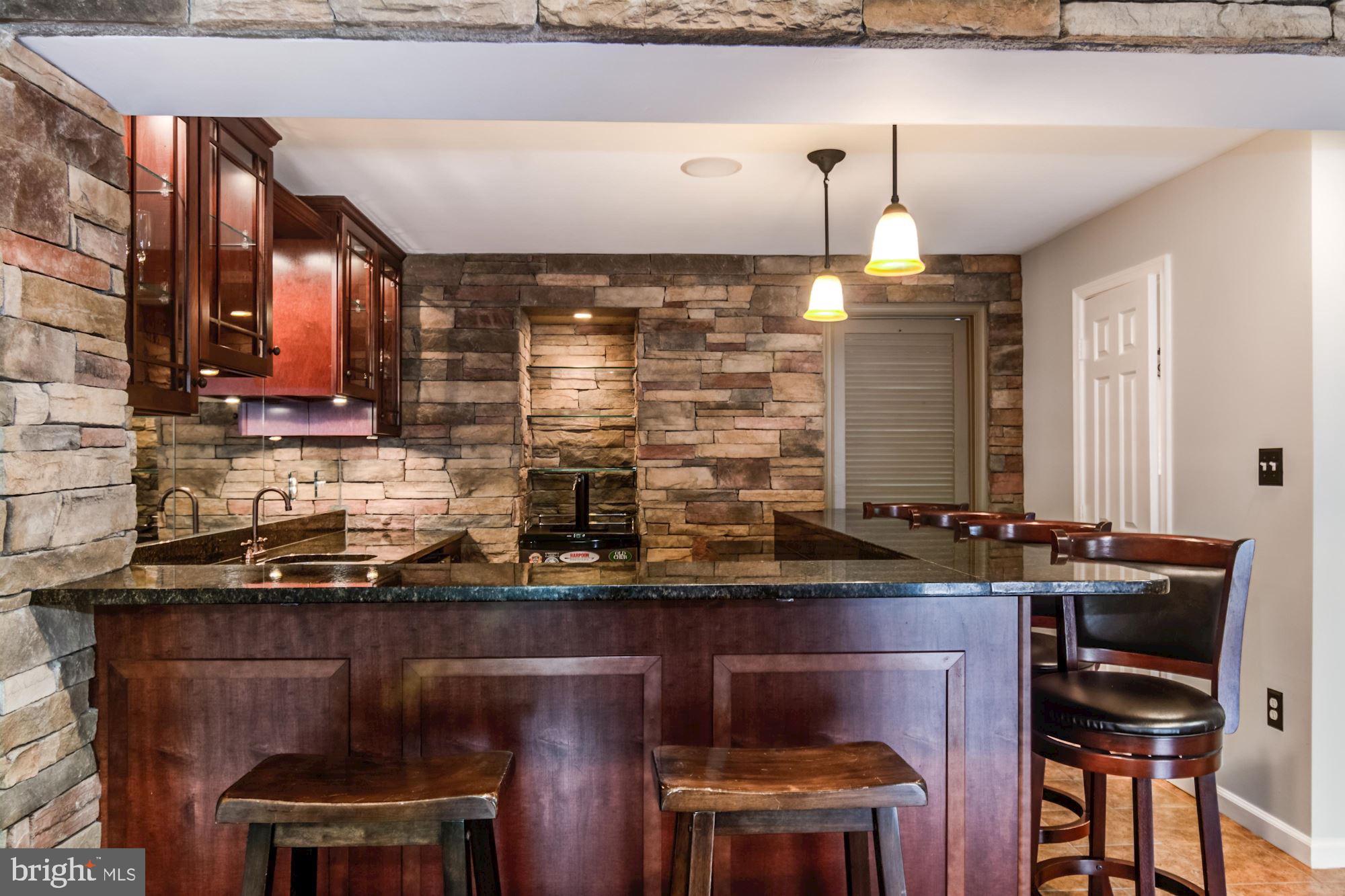 KINGSTOWNE - Residential