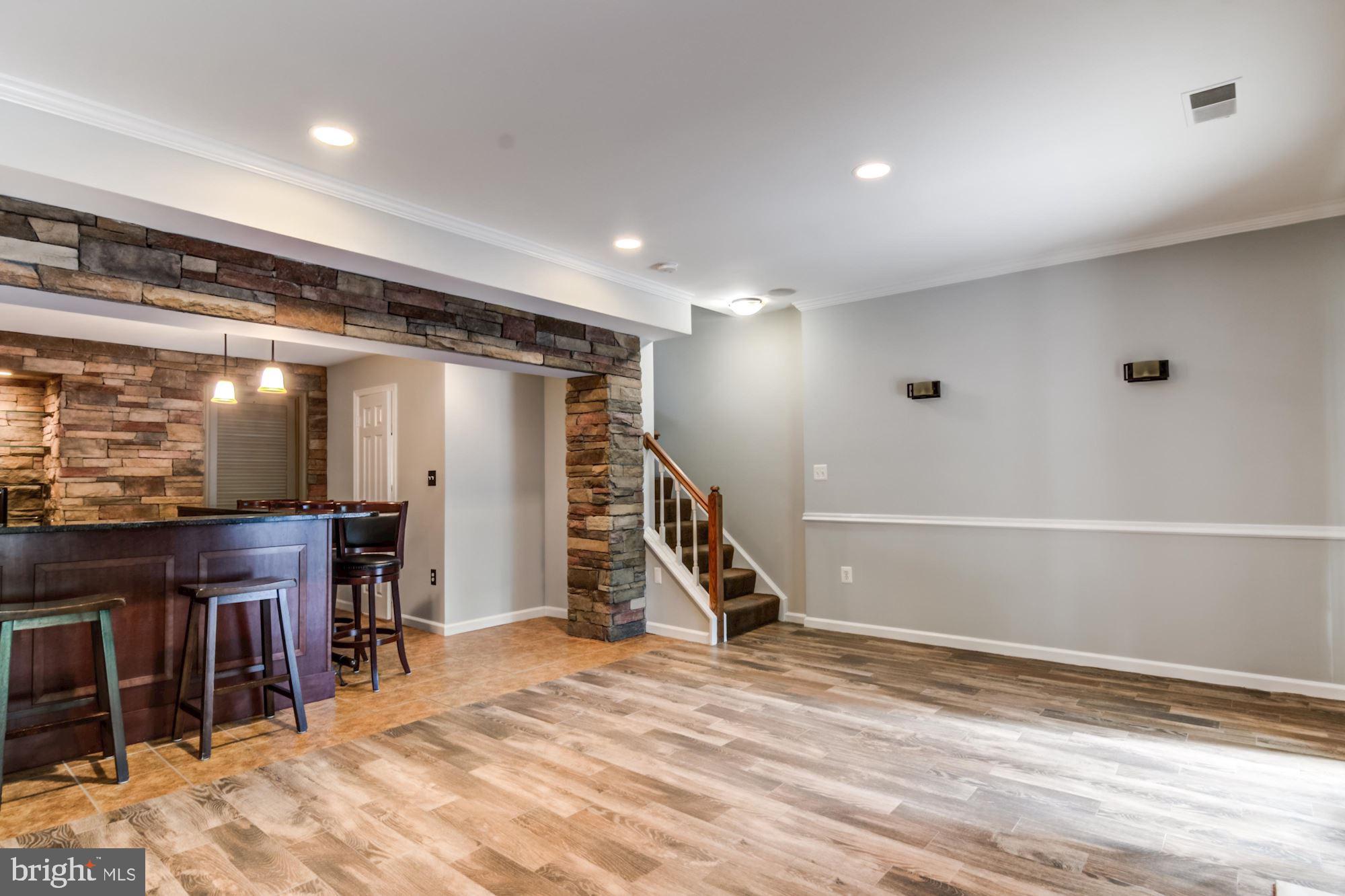 KINGSTOWNE - Residential