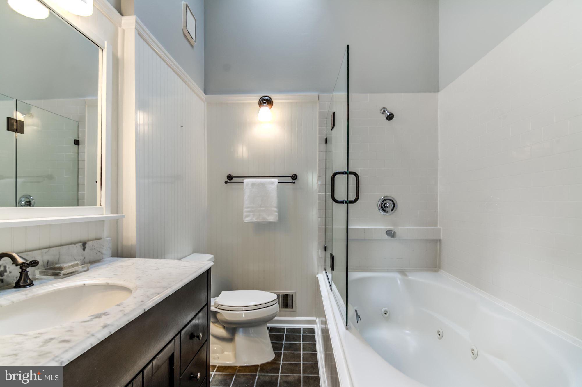 KINGSTOWNE - Residential