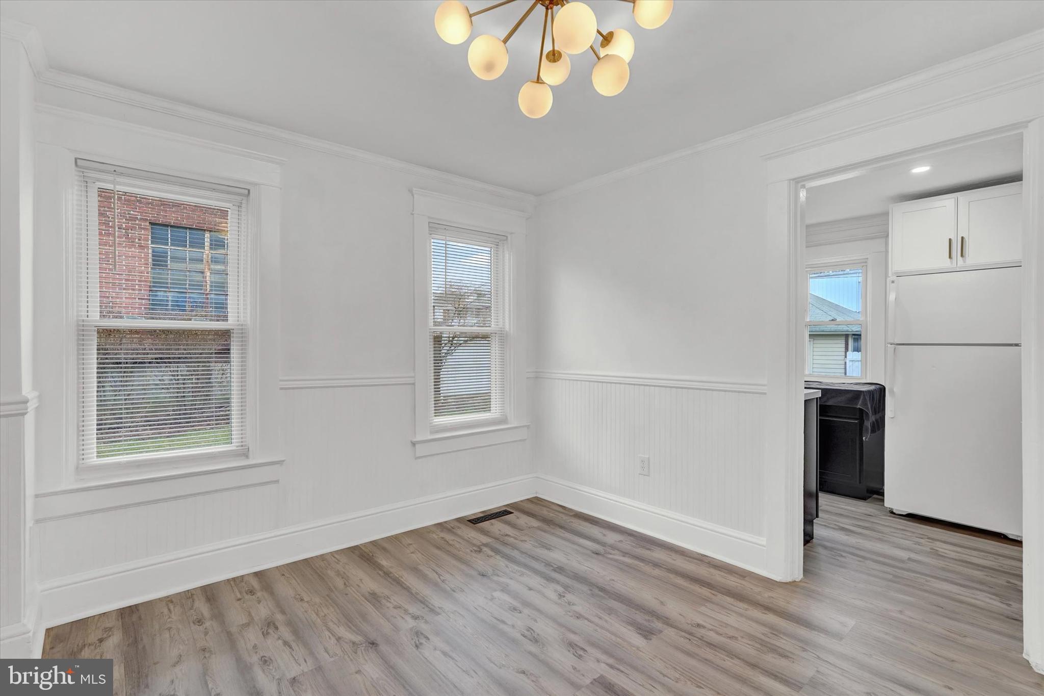 1029 W LOCUST STREET