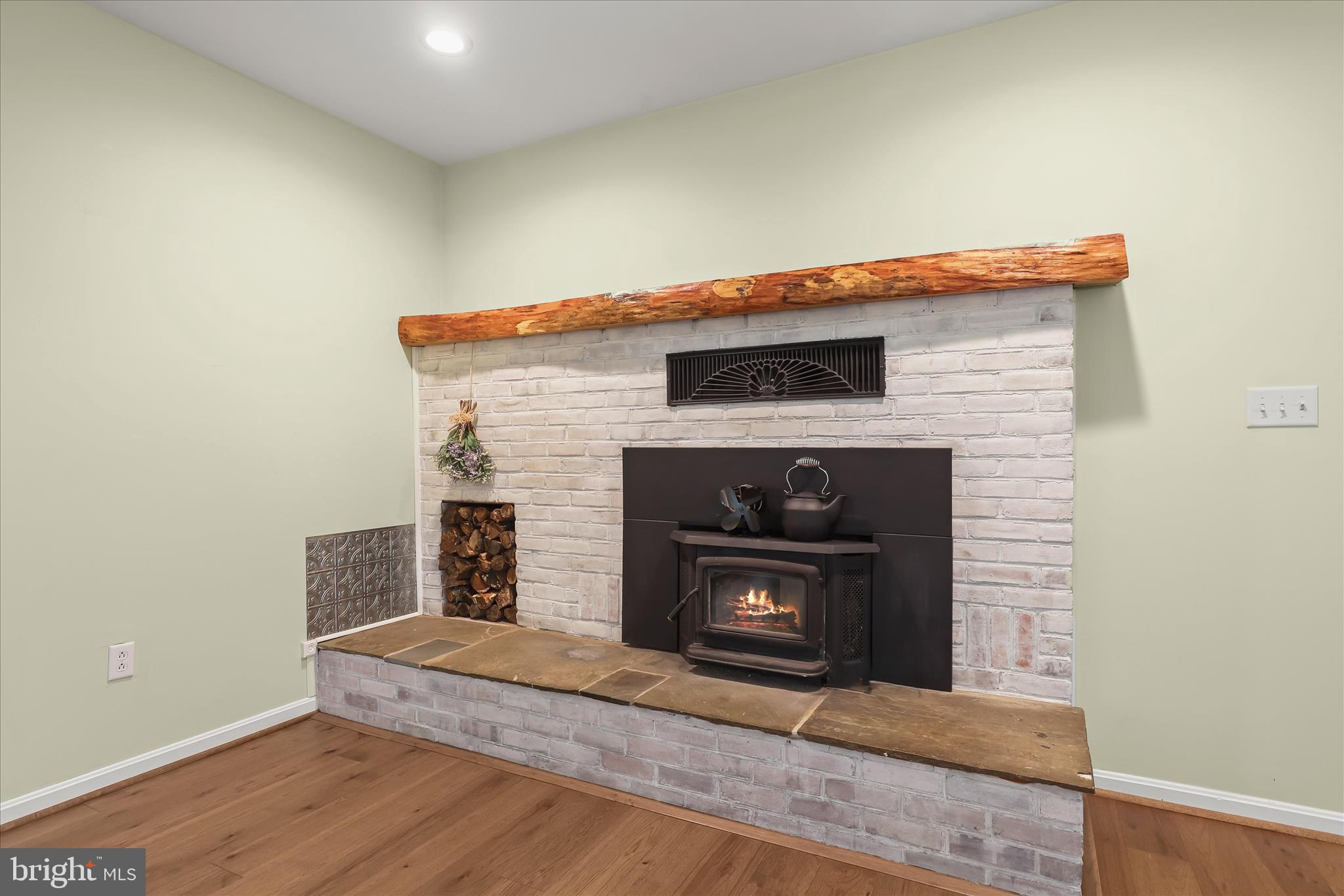 VALLEY OVERLOOK - Residential