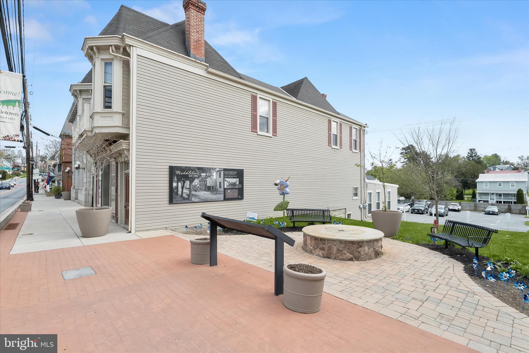 VALLEY OVERLOOK - Residential