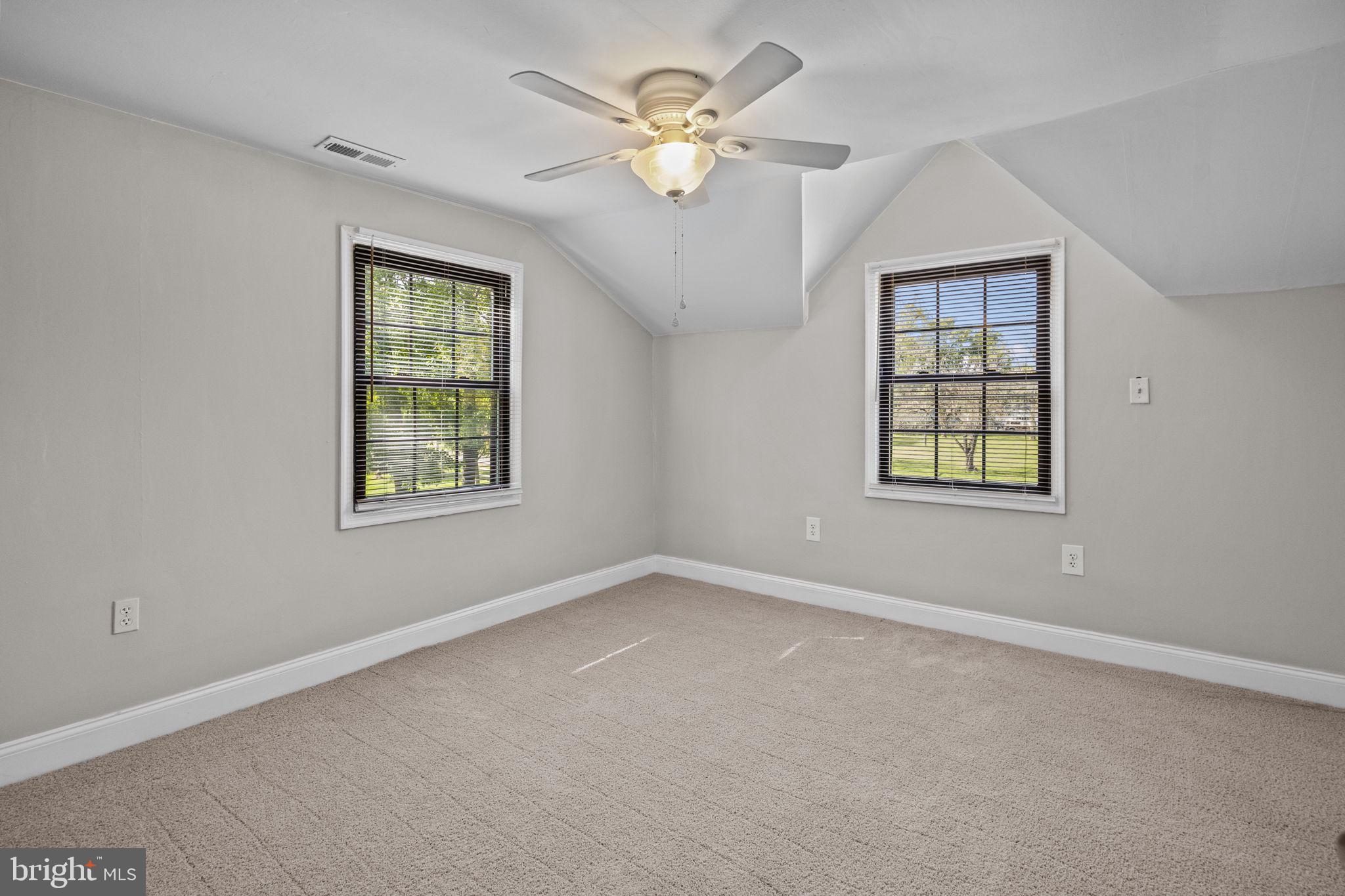 LEVITTOWN - Residential Lease