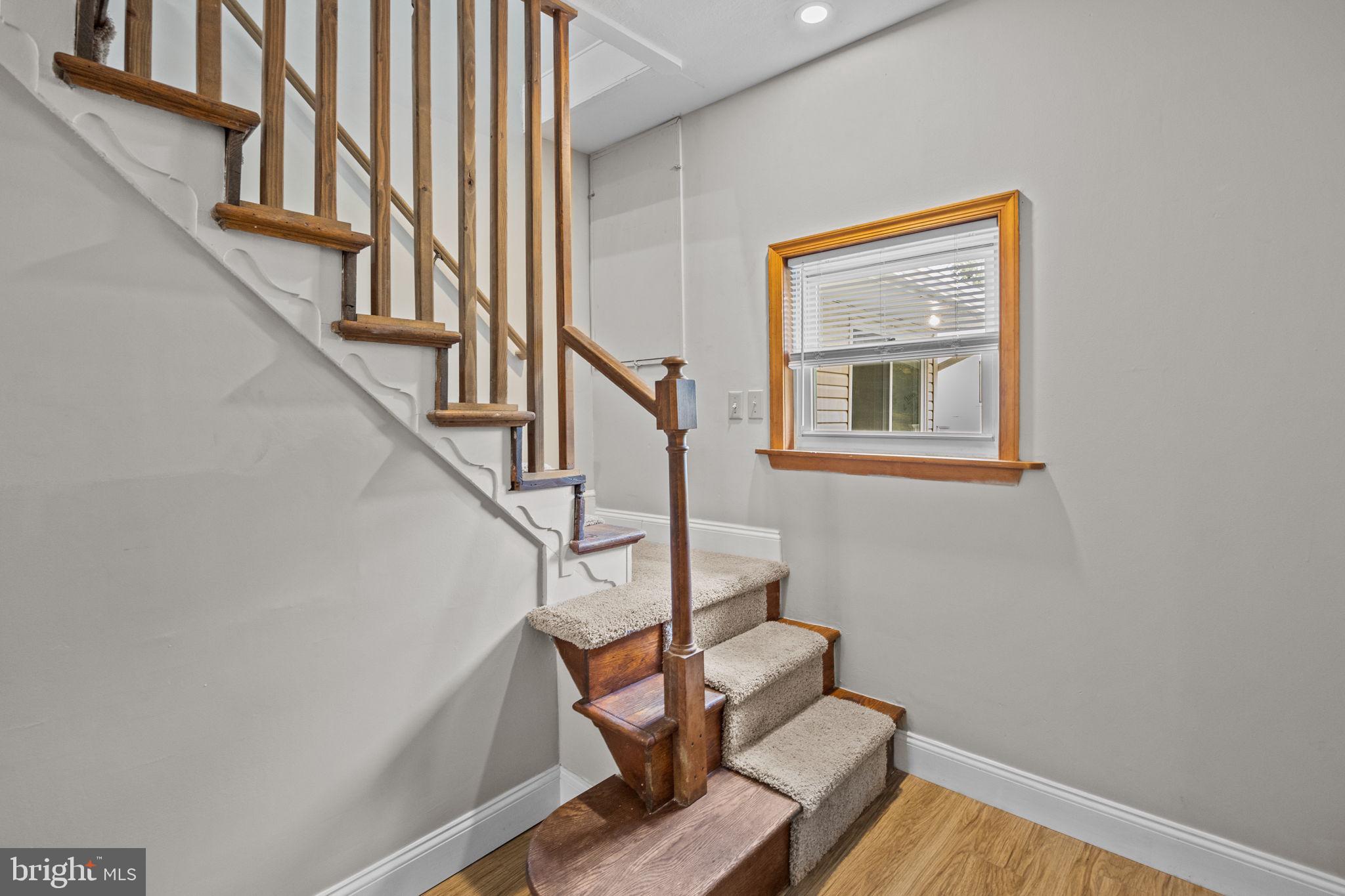 LEVITTOWN - Residential Lease