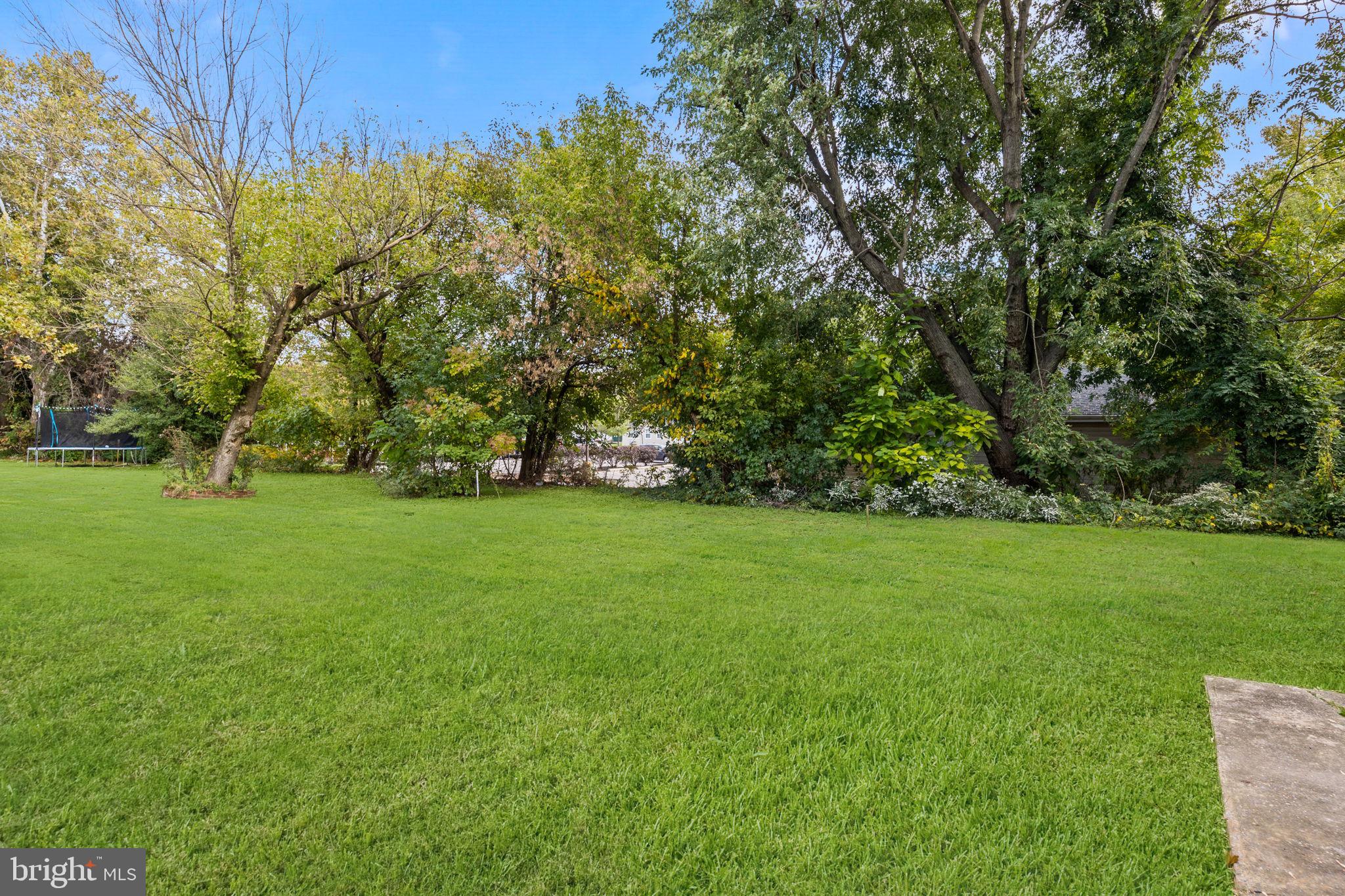 LEVITTOWN - Residential Lease